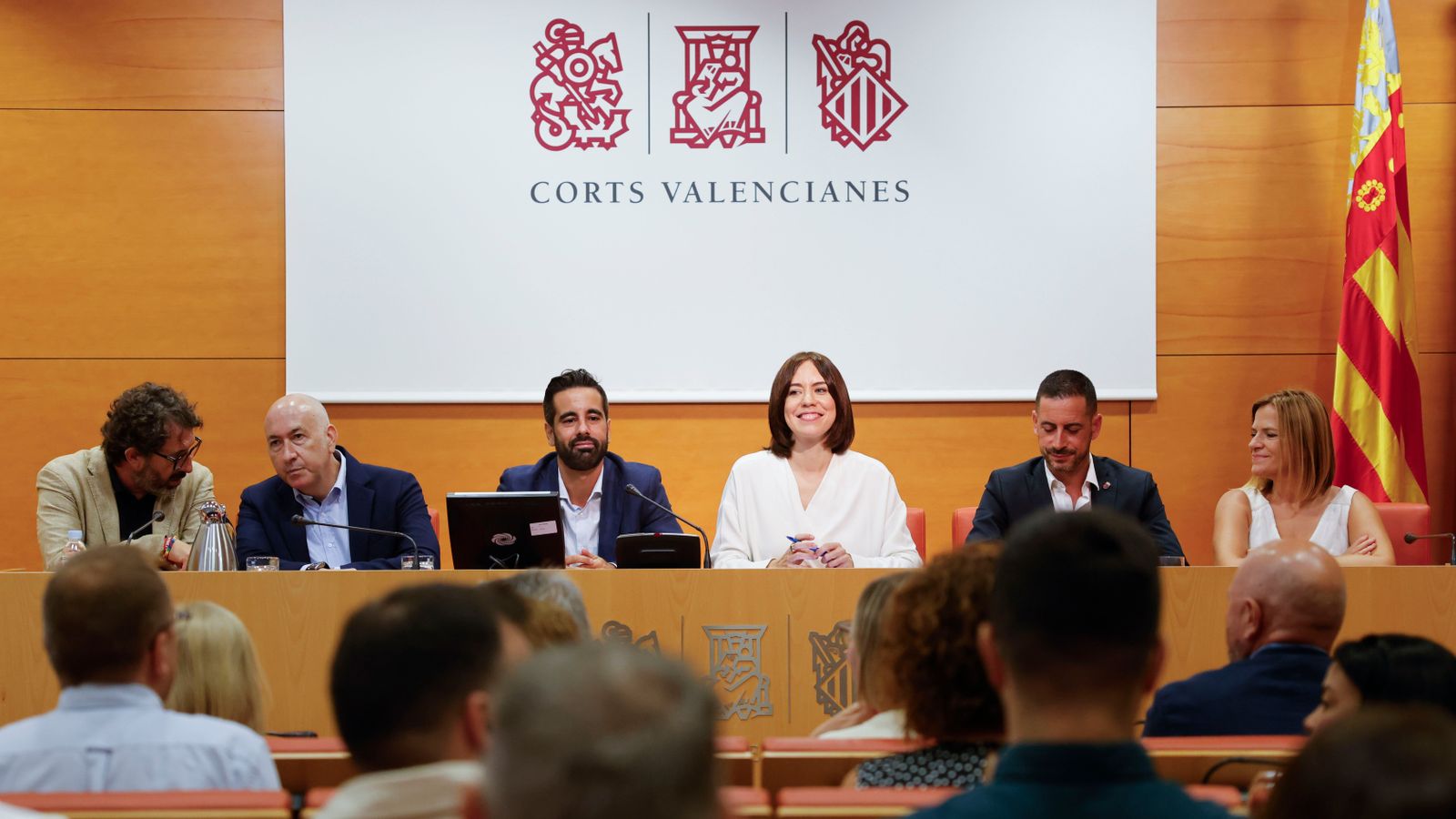 Primera reunió del grup socialista en les Corts