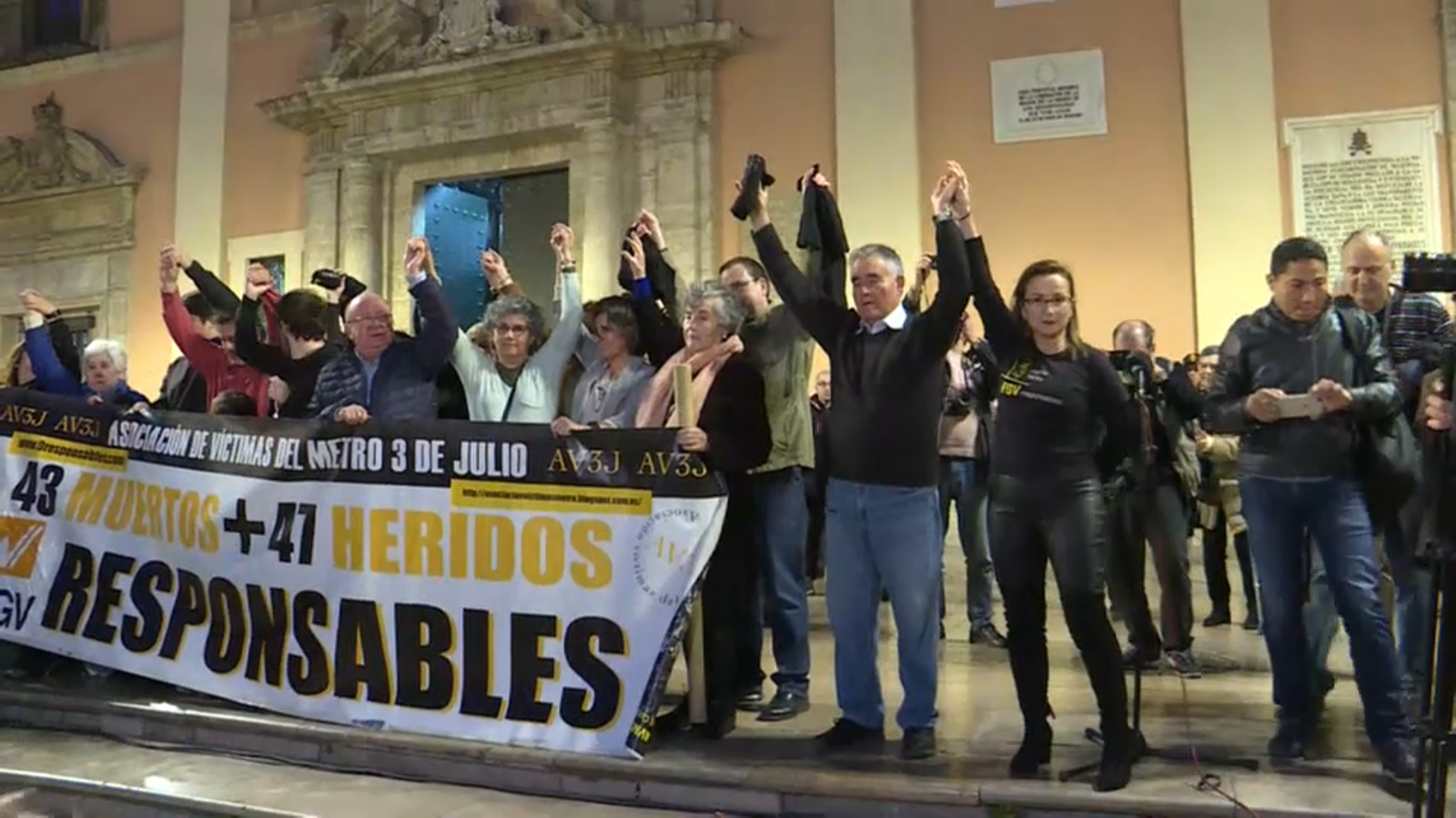 Concentració de l'associació de víctimes d'aquest dimarts