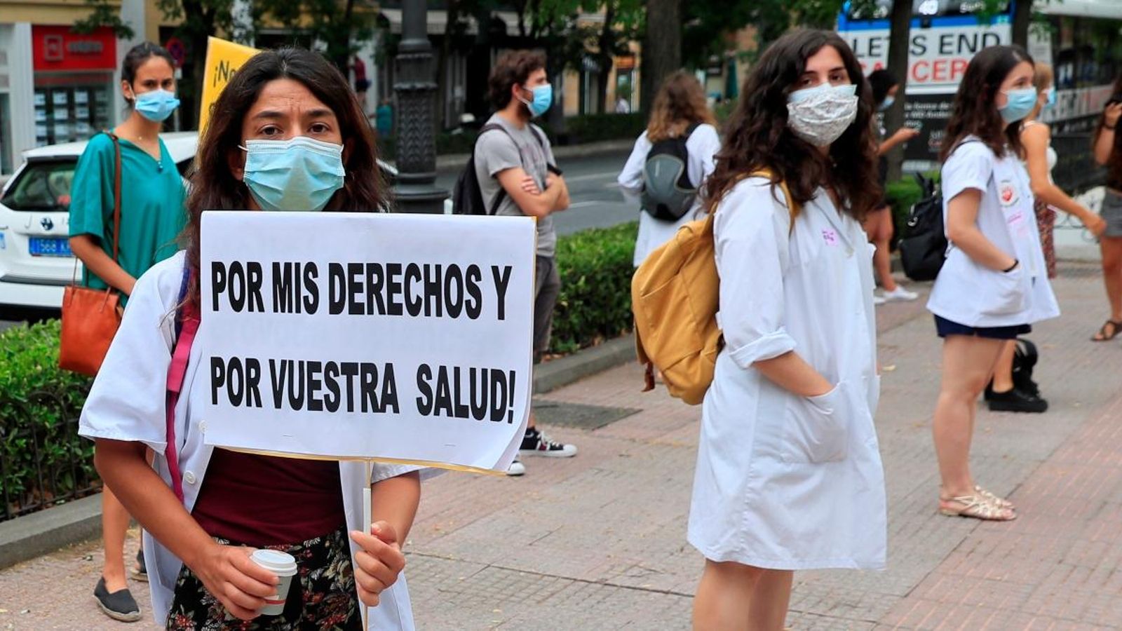 El col·lectiu MIR va encetar el mes passat una vaga indefinida per a demanar millores laborals