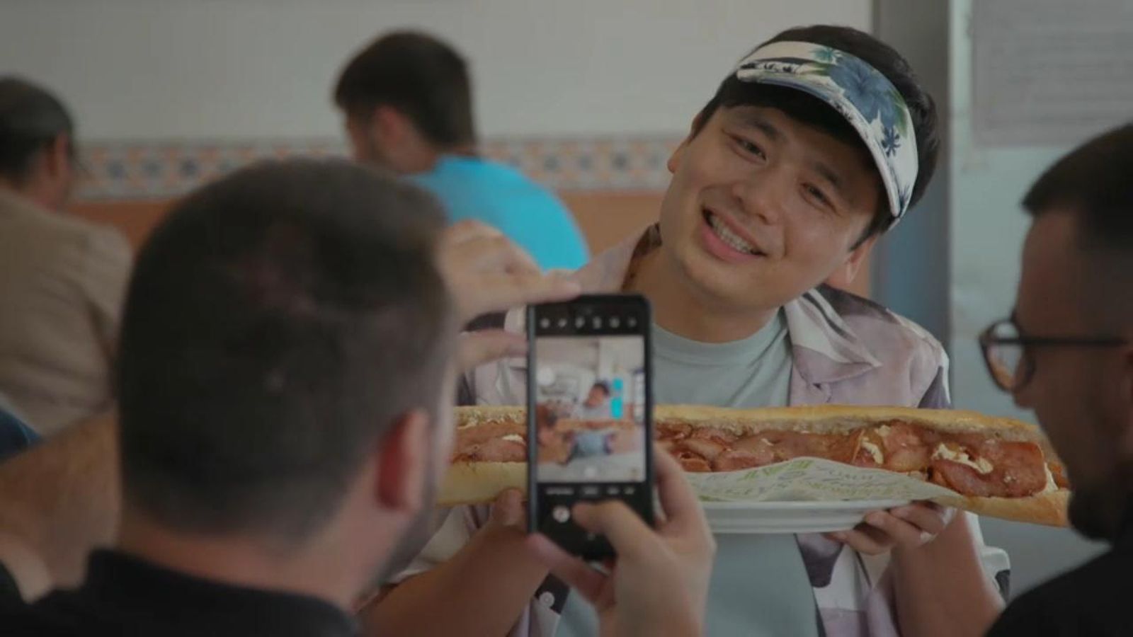 Hu Zhao descobrirà a Sueca el tipic esmorzaret valencià