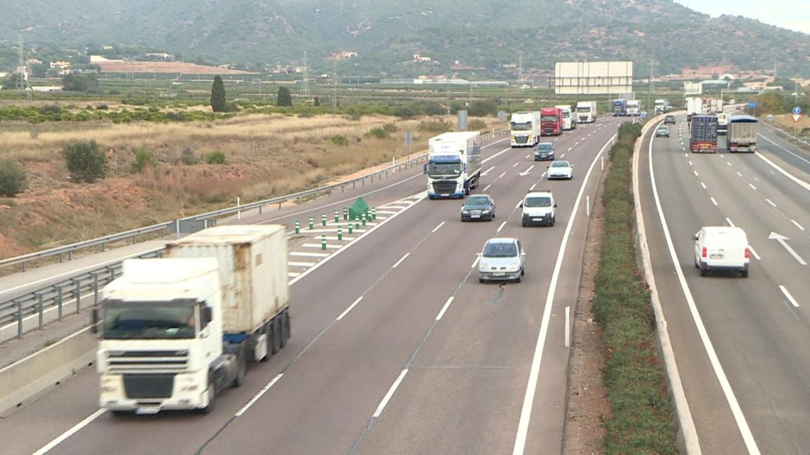 Camions en l'autopista