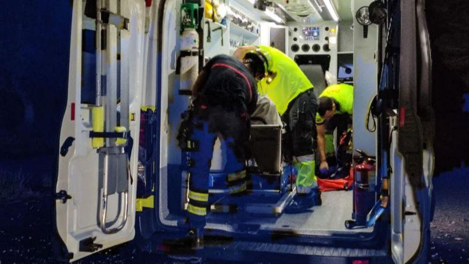 Efectius del Consorci Provincial d'Alacant assisteixen la senderista