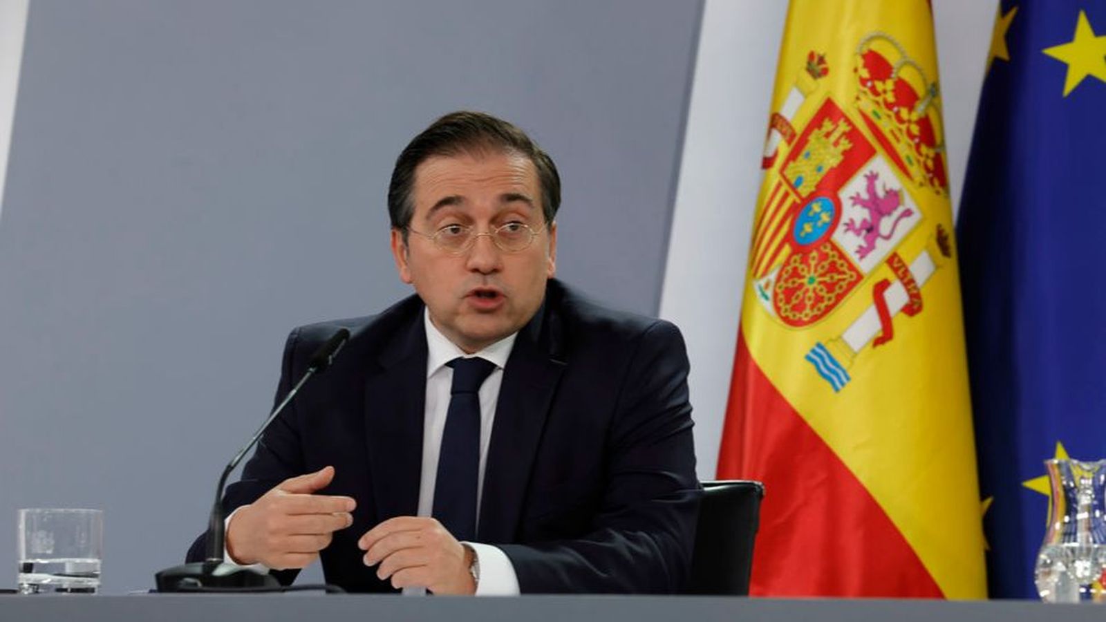 El ministre d'Afers Estrangers José Manuel Albares  durant la roda de premsa posterior al consell de ministres