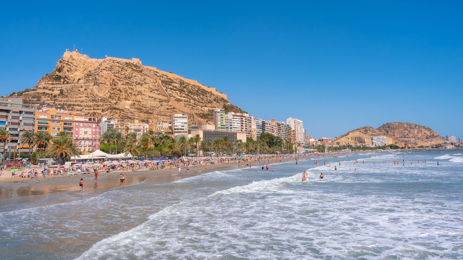 Imatge d'arxiu de la platja del Postiguet, a Alacant