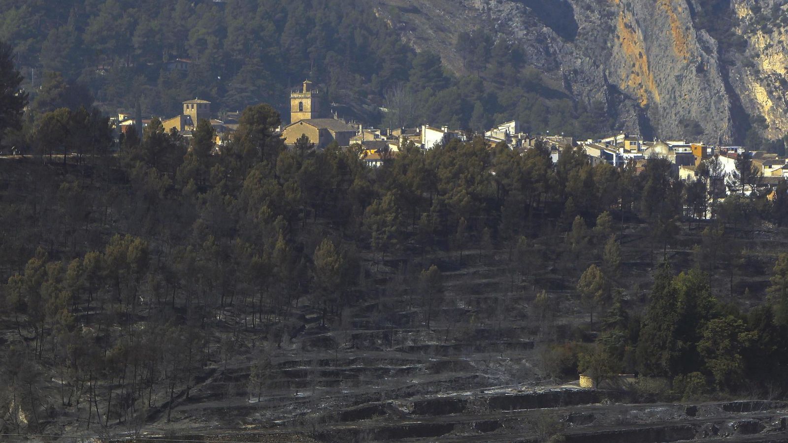 Vista de la localitat de Penàguila, evacuada preventivament, este dimecres