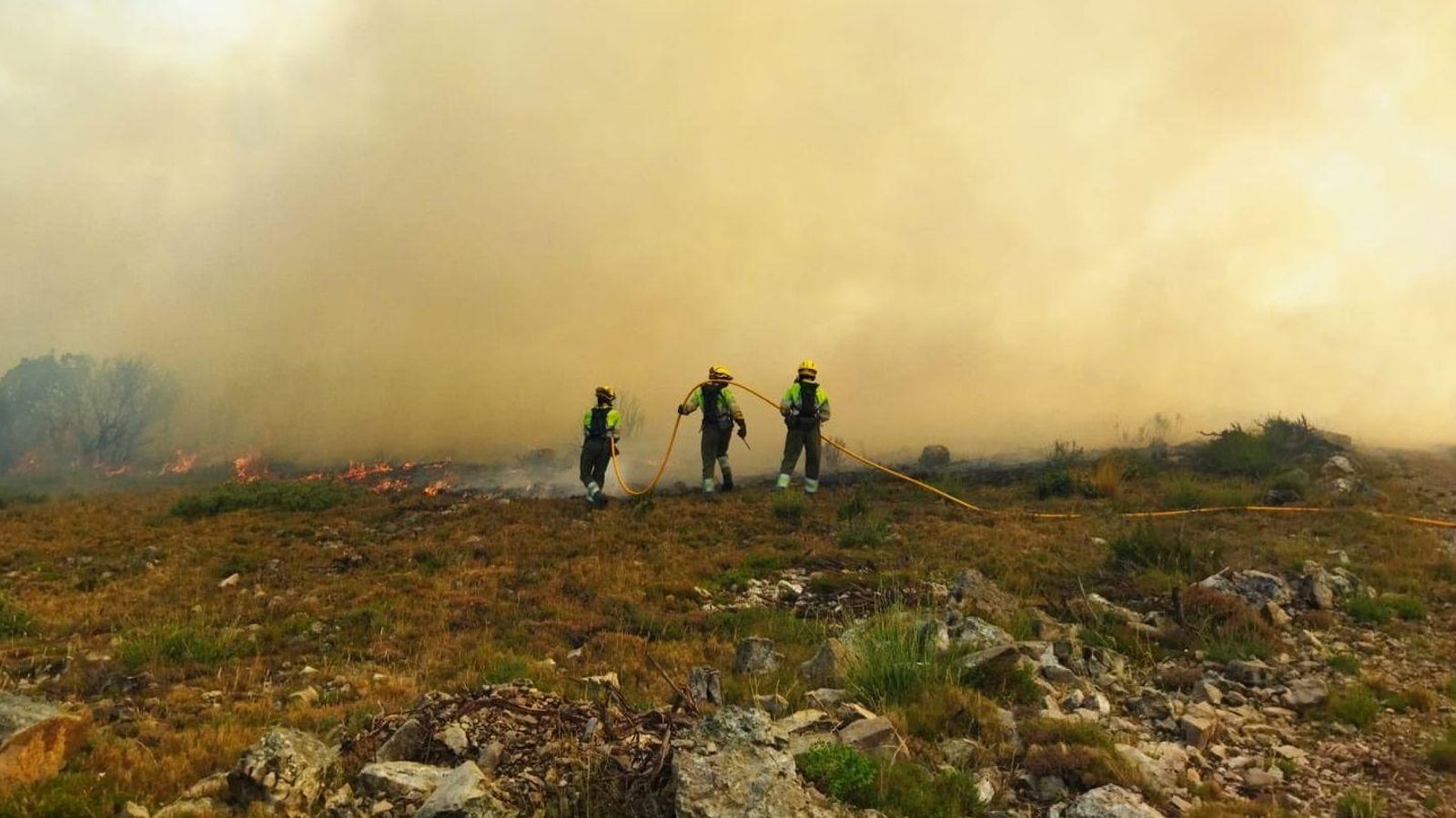 Imatge de l'extinció d'un incendi a Xert