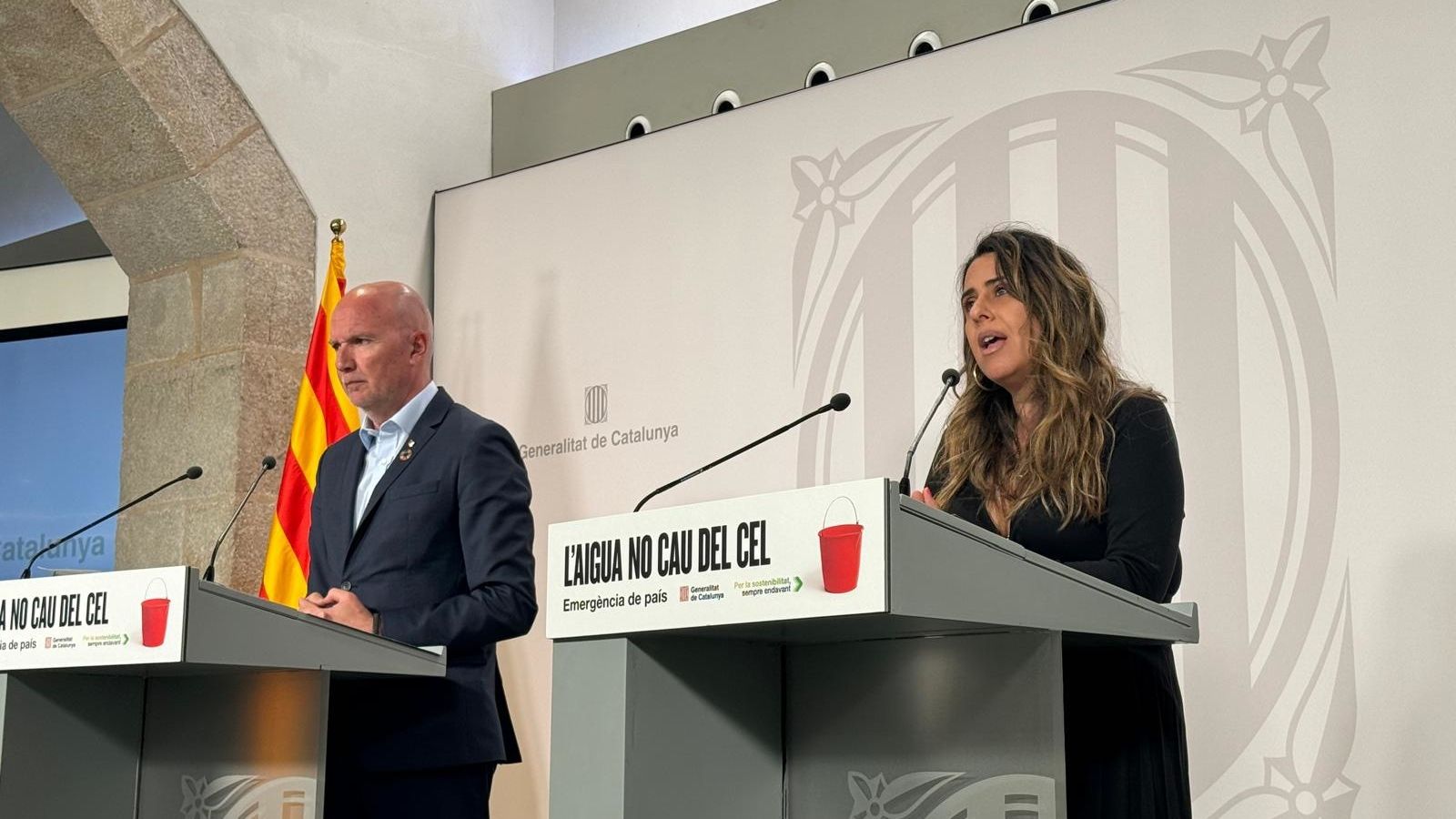 El conseller d'Acció Climàtica de la Generalitat de Catalunya, David Mascort, i la portaveu, Patrícia Plaja en roda de premsa aquest dijous a Barcelona