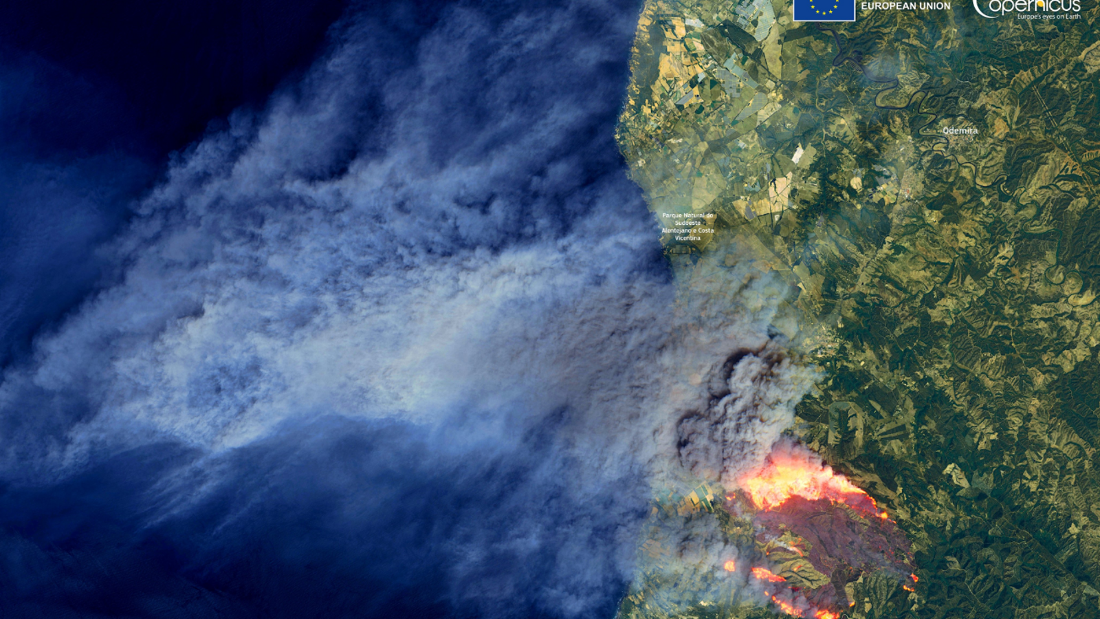 El incendi declarat a Odemira des de l'aire el 7 d'agost