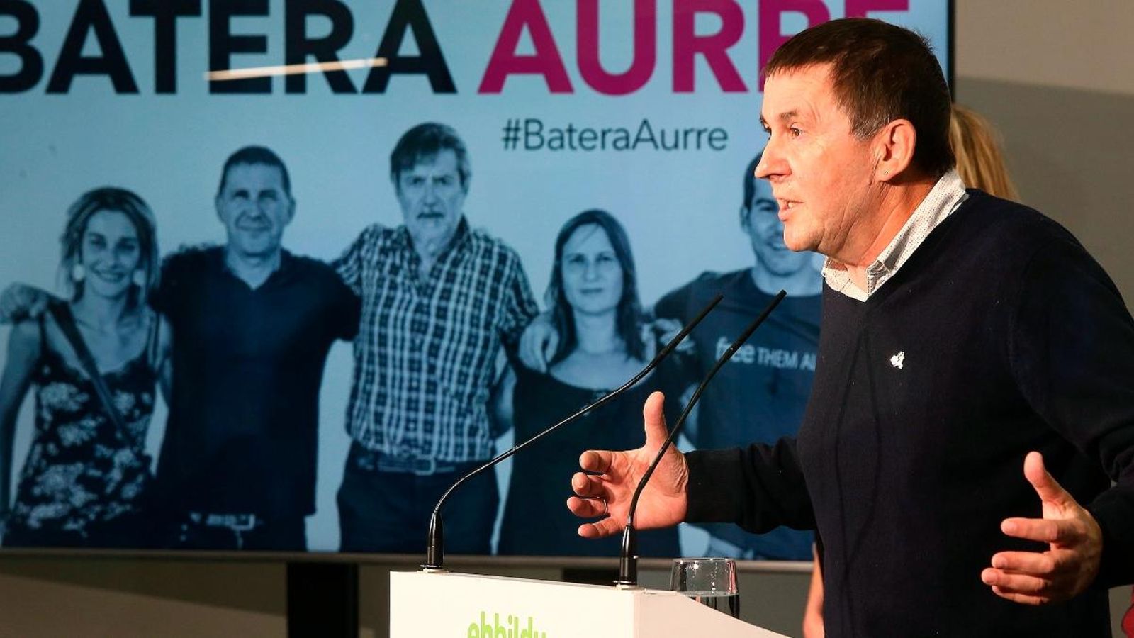 Arnaldo Otegi en la roda de premsa
