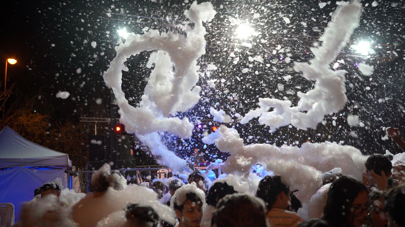 Festa de l'espuma a Torrevieja