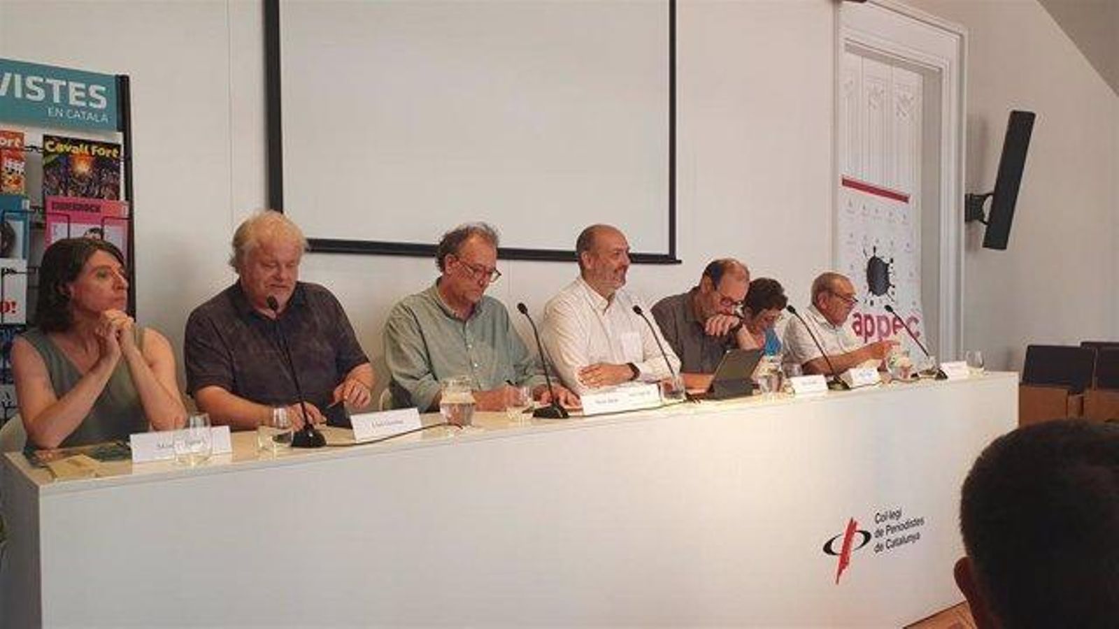 Roda de premsa organitzada per la APPEC en el Col·legi de Periodistes de Barcelona.