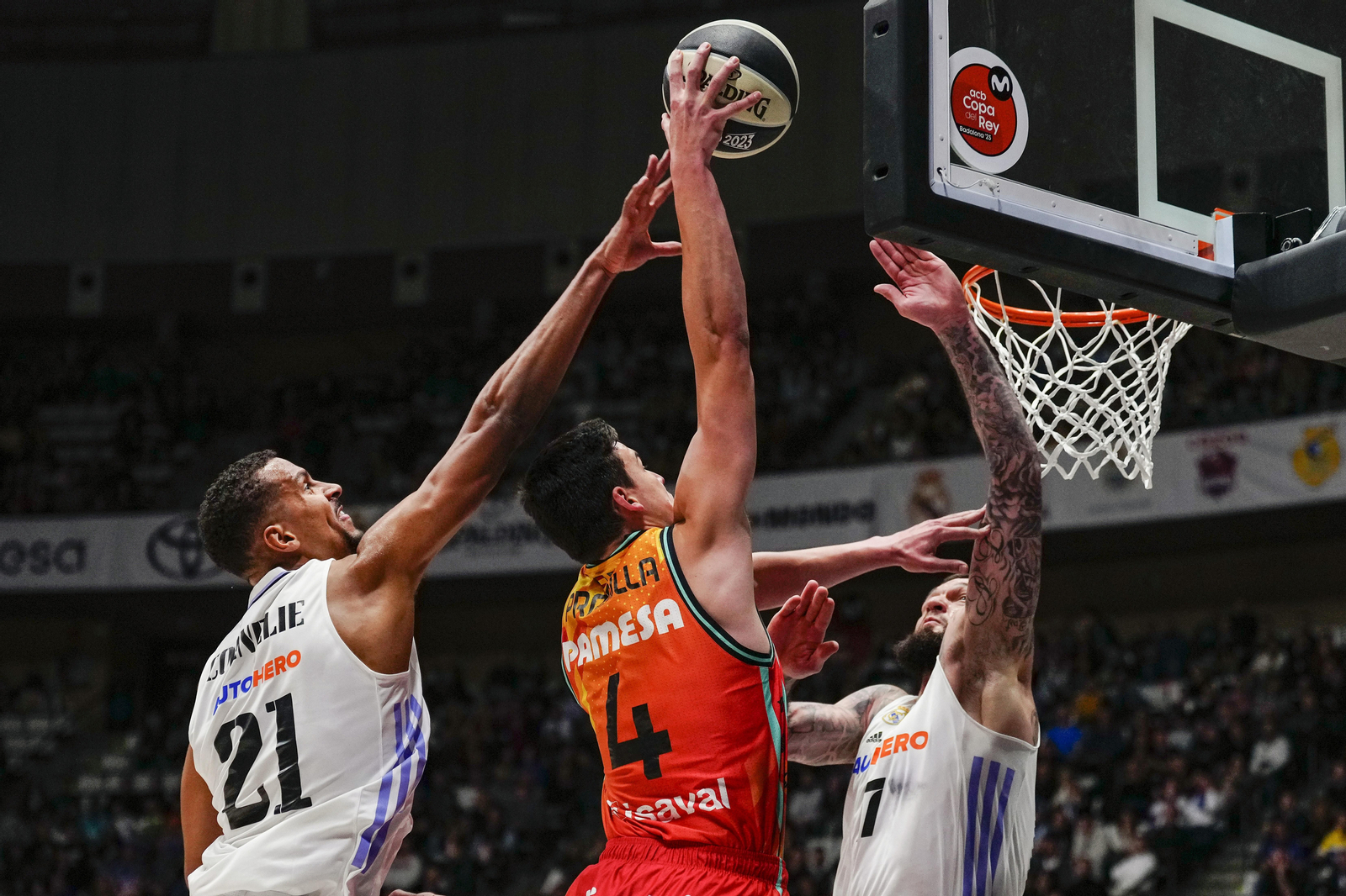 El València Basket cau de la Copa en un final agònic contra el Reial Madrid