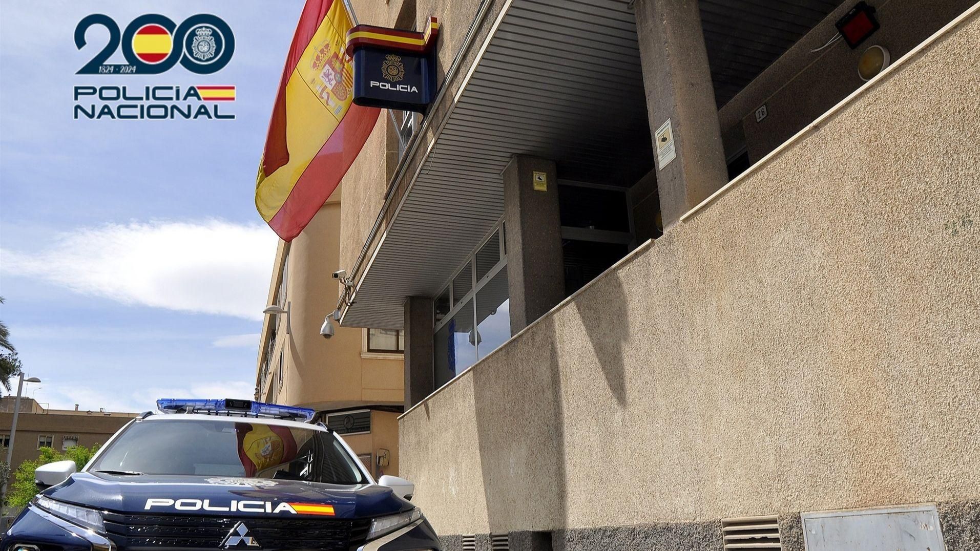 Comissaria de la Policia Nacional d'Elda, en una imatge d'arxiu Detingut elda per estafar 11.000 euros a una dona amb discapacitat psíquica