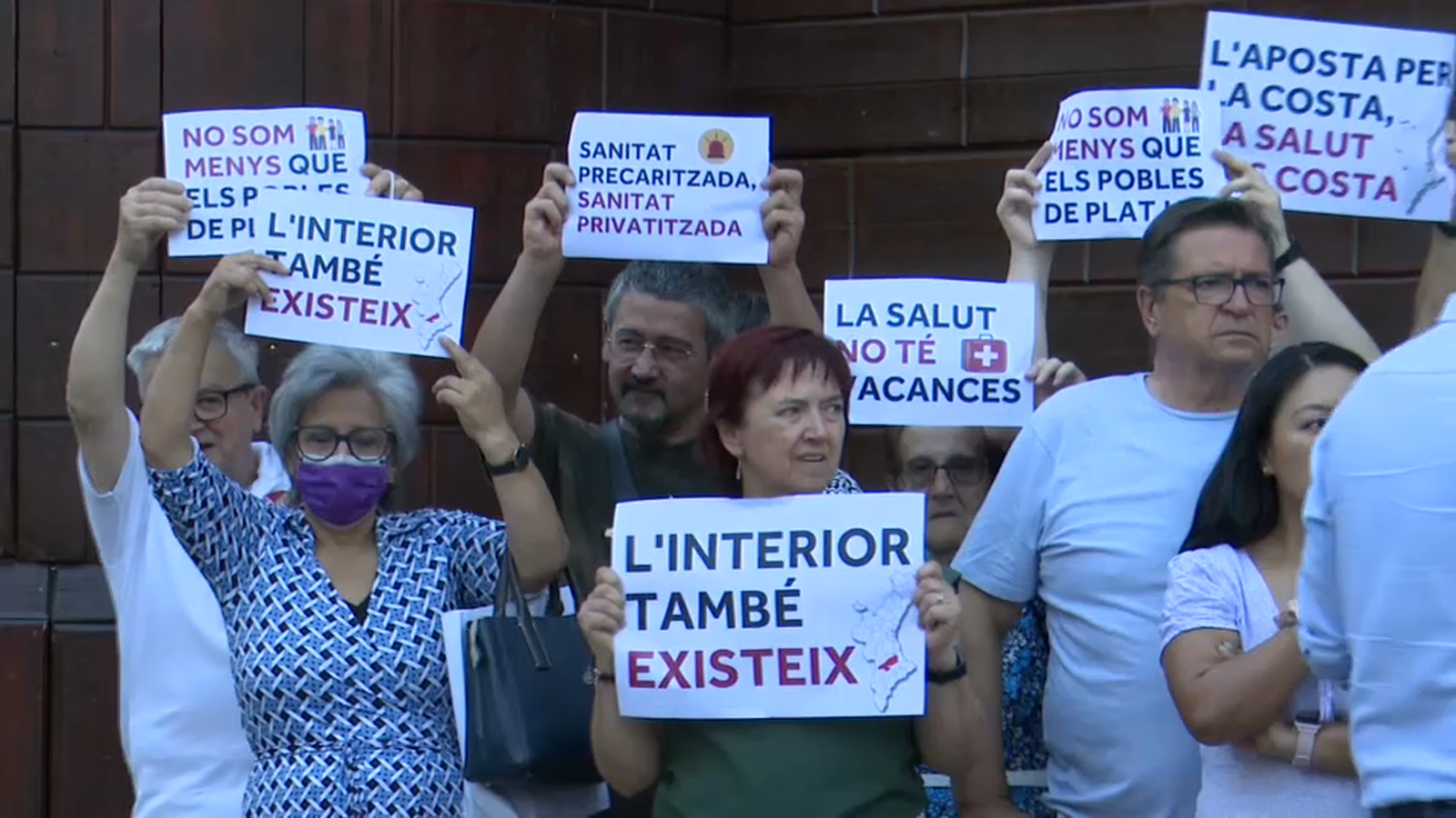 Protestes pel tancament d'una planta de l'hospital d'Ontinyent