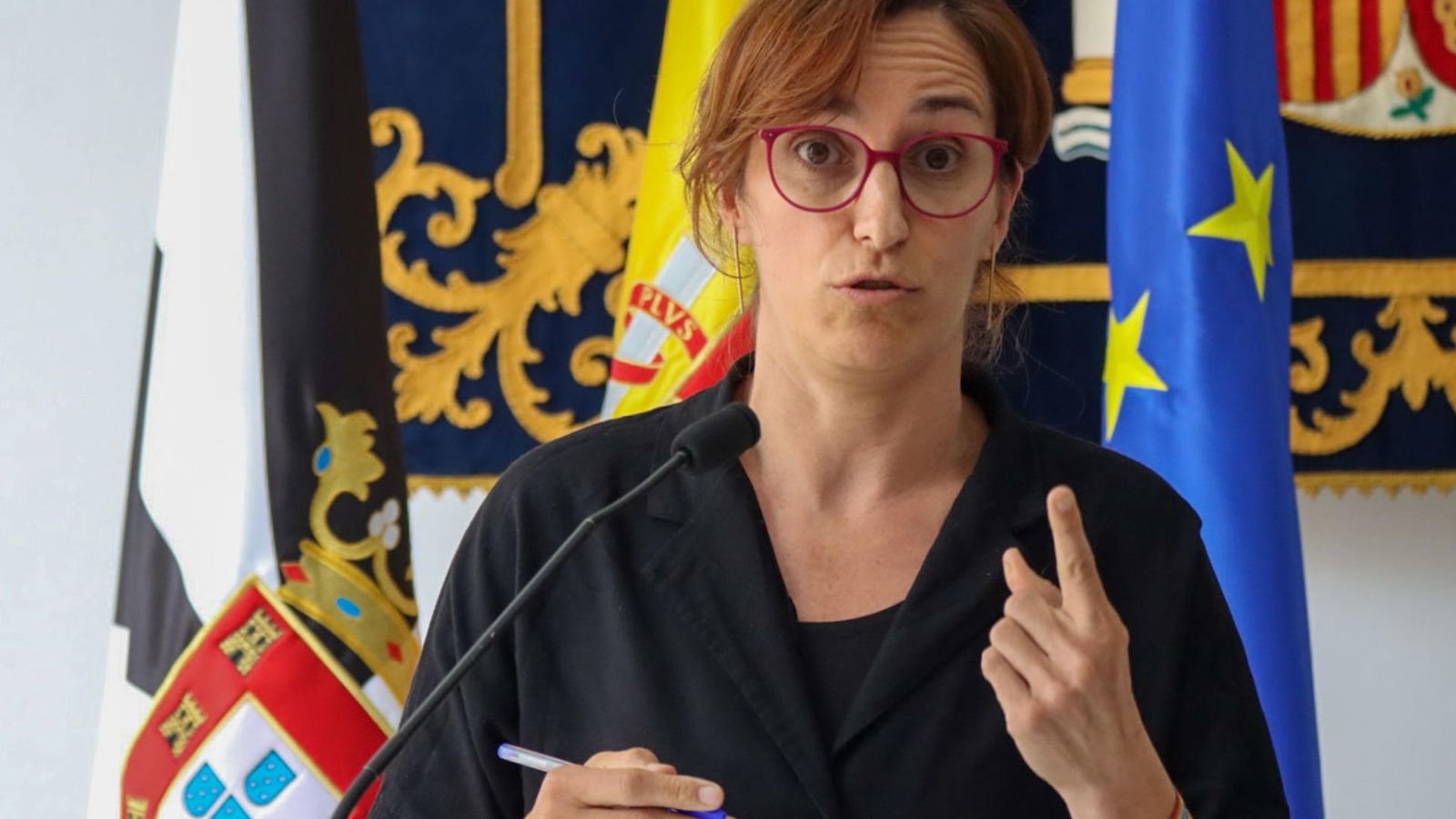 La ministra durant la compareixença a migdia a Ceuta