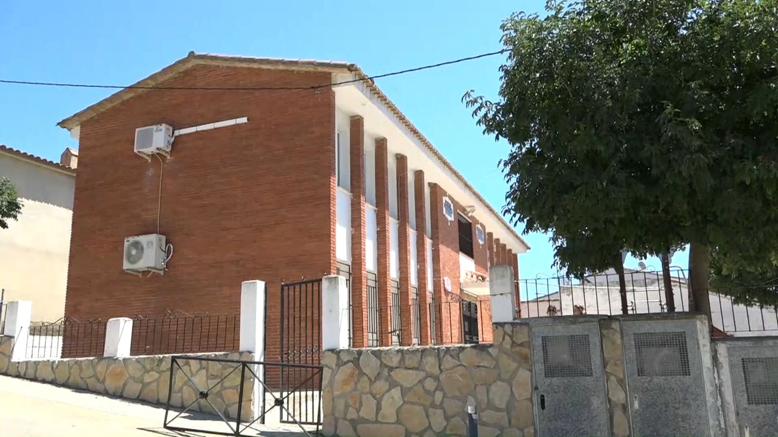 Escola de Rugat, que tanca