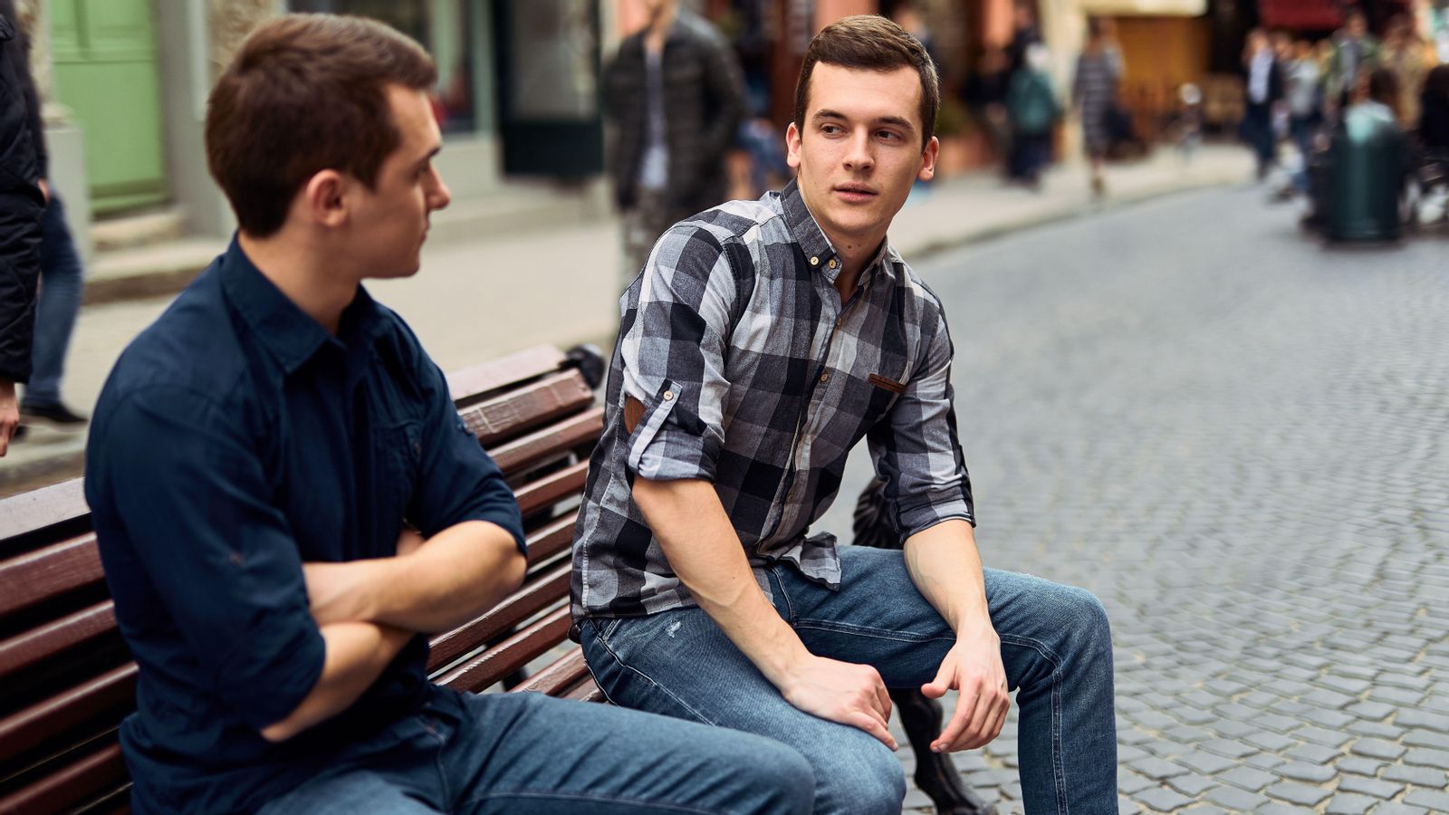 La recuperació del mercat laboral després de la pandèmia no ha afavorit l'emancipació dels joves