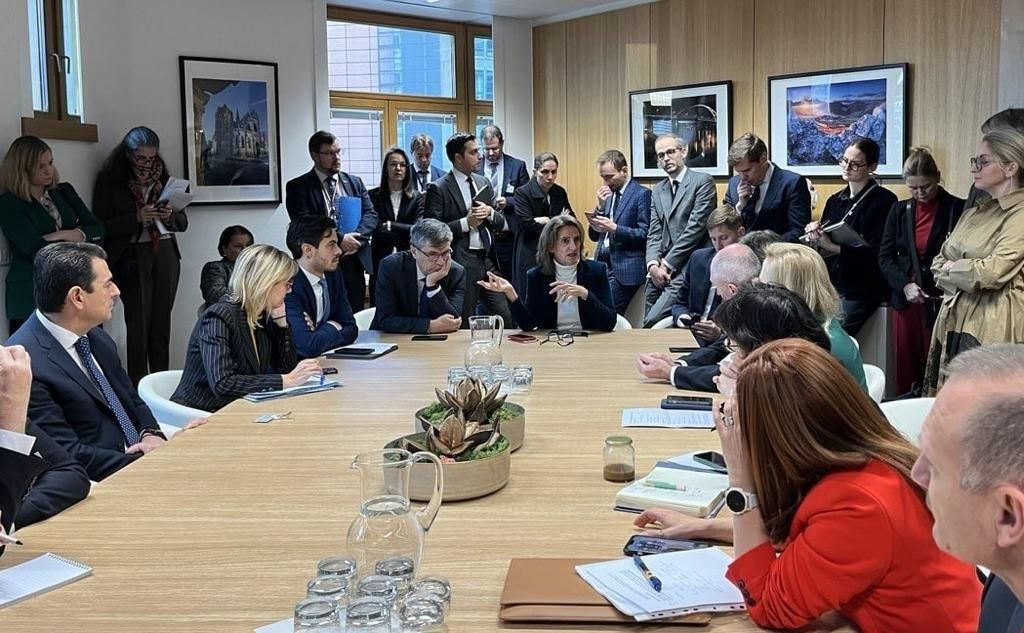 La vicepresidenta tercera i ministra de Transició Ecológica i Repte Demogràfic, Teresa Ribera, durant una de les reunions d'aquest dimarts