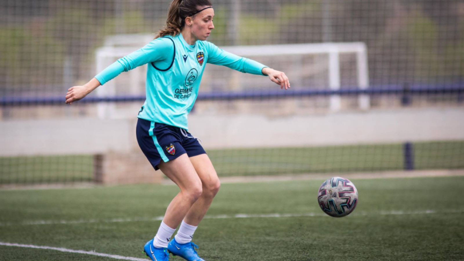Eva Navarro durant un entrenament