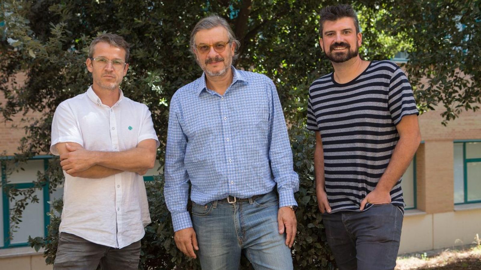 D'esquerra a dreta, els professors de l'UJI Víctor Flors, Juan Bisquert e Iván Mora-Seró