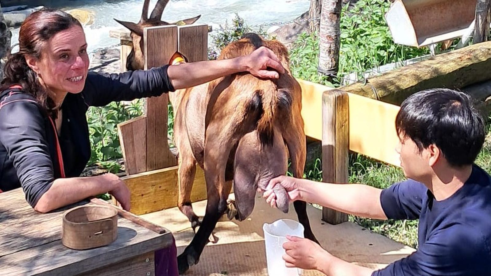 Hu Zhao s’endinsa en un dels paisatges més espectaculars de la península per a disfrutar no sols la grandesa natural del territori, sinó també les històries humanes que li donen vida