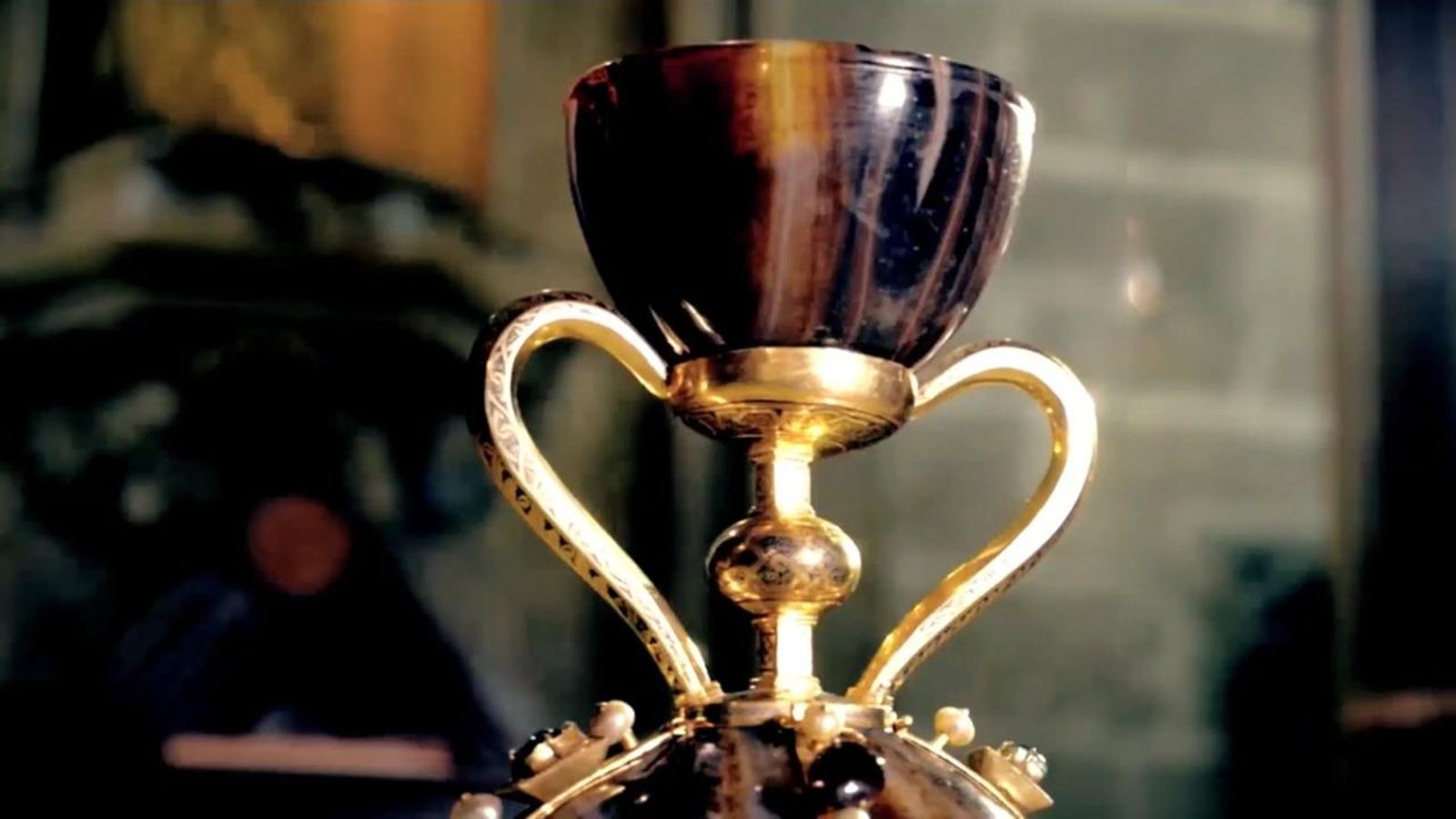 Imatges sobre el Sant Calze de la catedral de València, que podria ser el de l'Últim Sopar