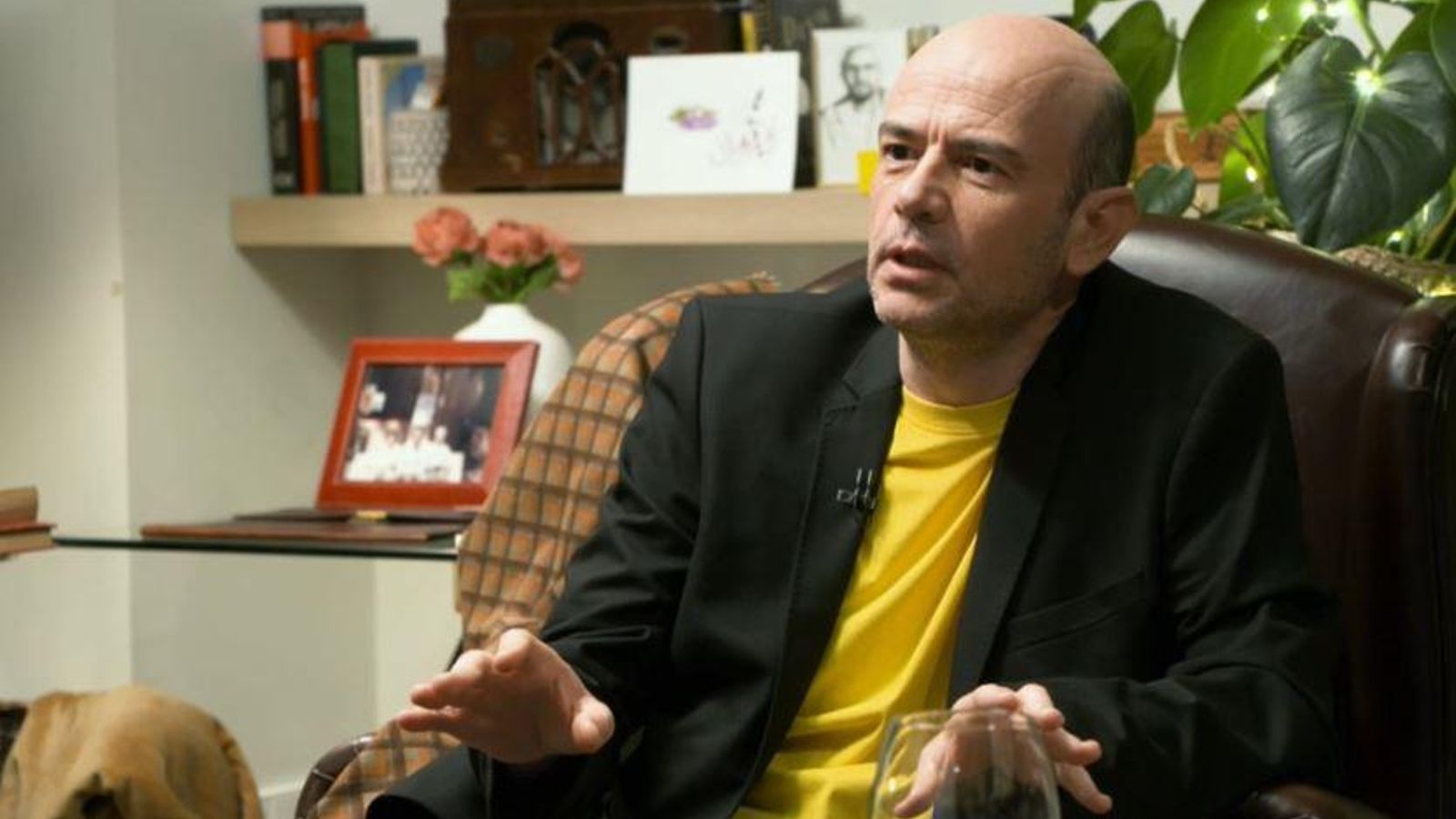 El mag valencià Jandro durant l'entrevista en 'La vida al Màxim'