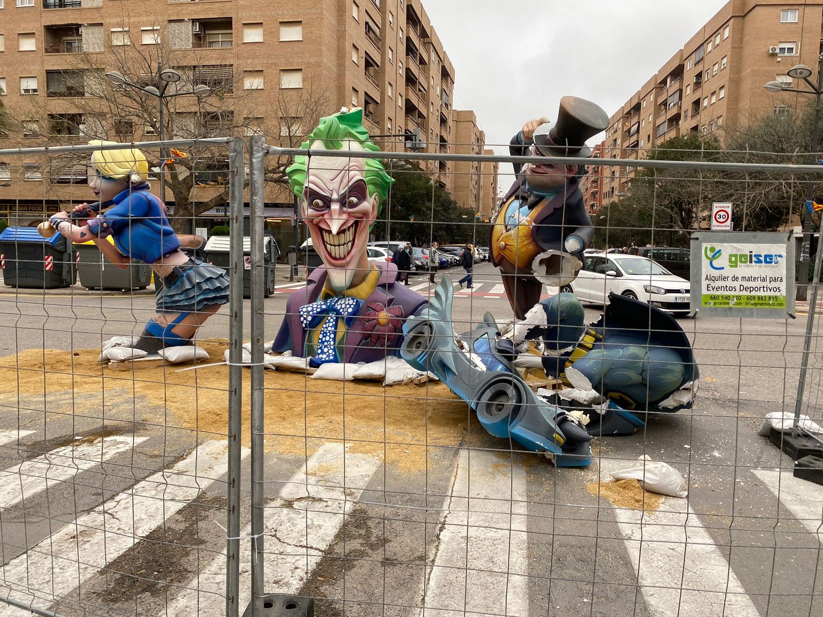 Així ha quedat la falla Carters-Litògraf Pascual i Abad, a València