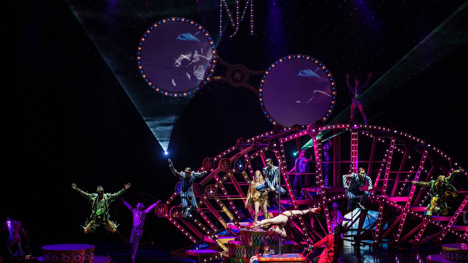 Un espectacle del Circ du Soleil en una imatge d'arxiu