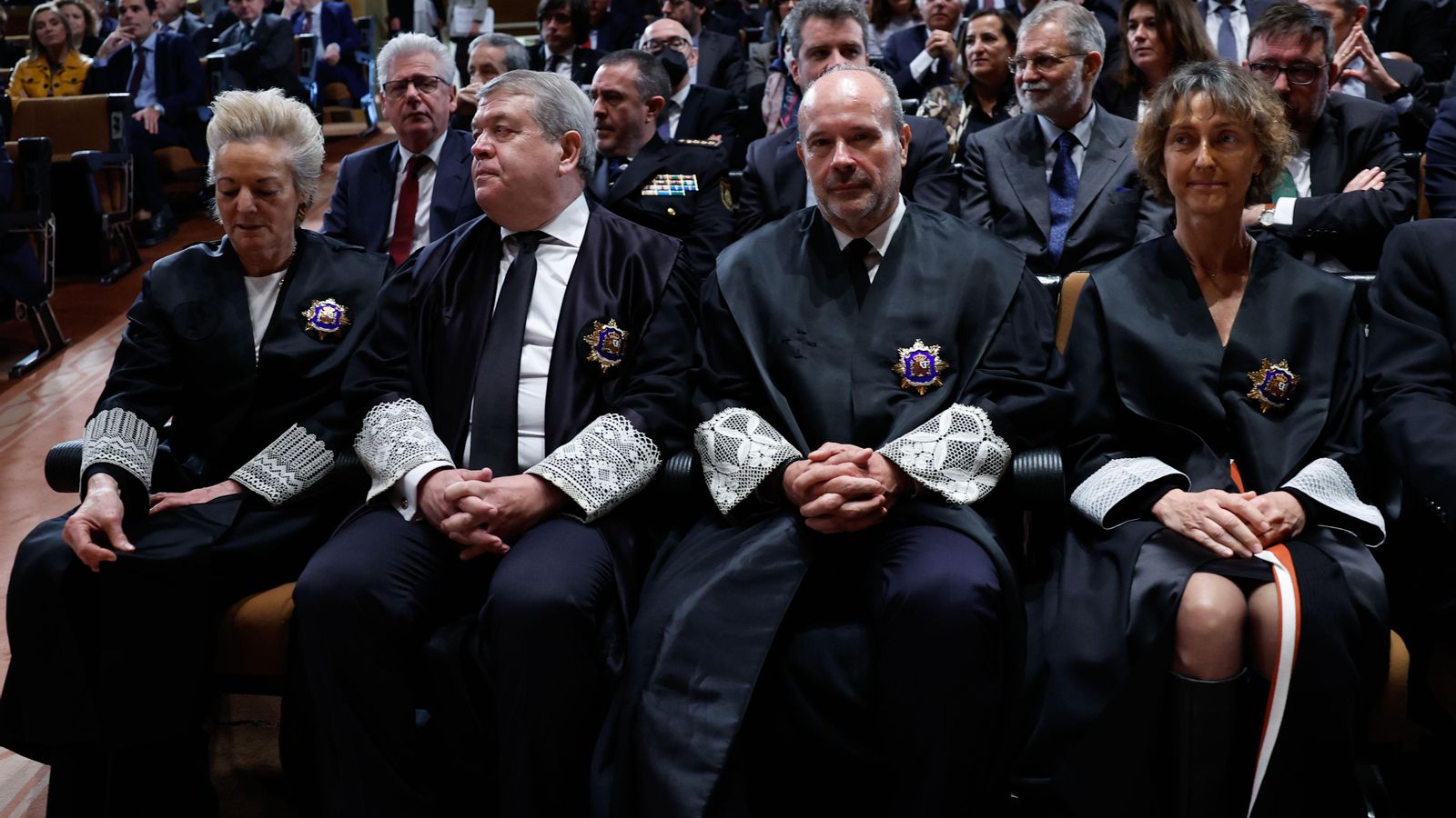 María Luisa Segoviano, César Tolosa, l'exministre Juan Carlos Campo i Laura Díez durant la seua presa de possessió com a nous magistrats del Tribunal Constitucional, aquest dilluns