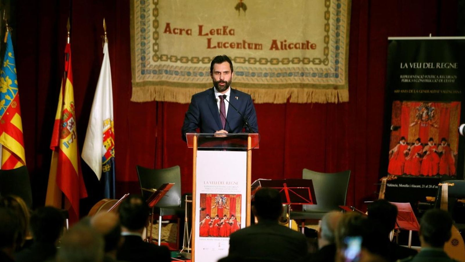 El president del Parlament català, Josep Torrent, durant el seu parlament en l'acte