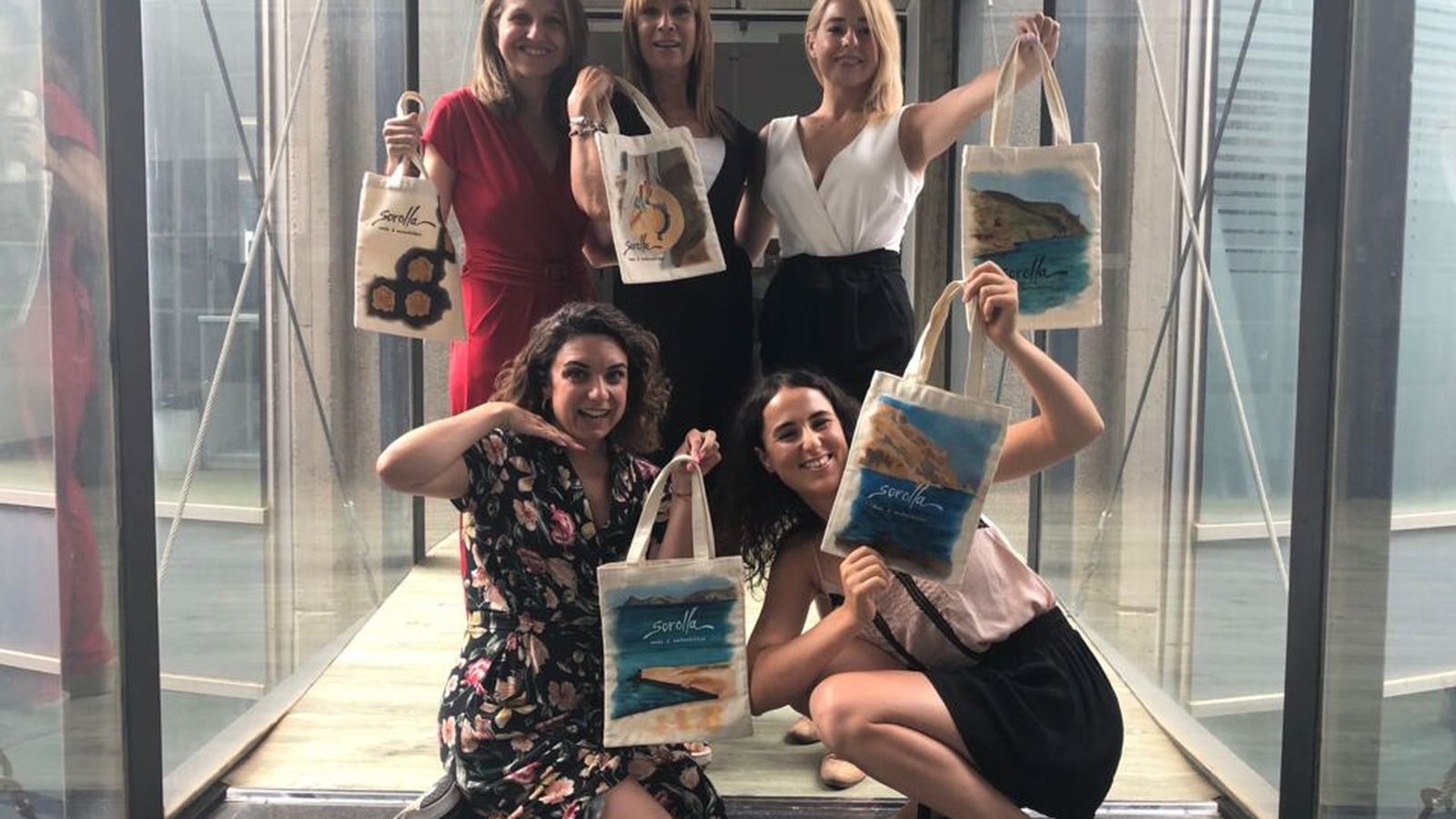 21.07.2023 | "La guapasecció" i la dissenyadora Alba García: una exposició amb peces de roba amb teixits reciclats