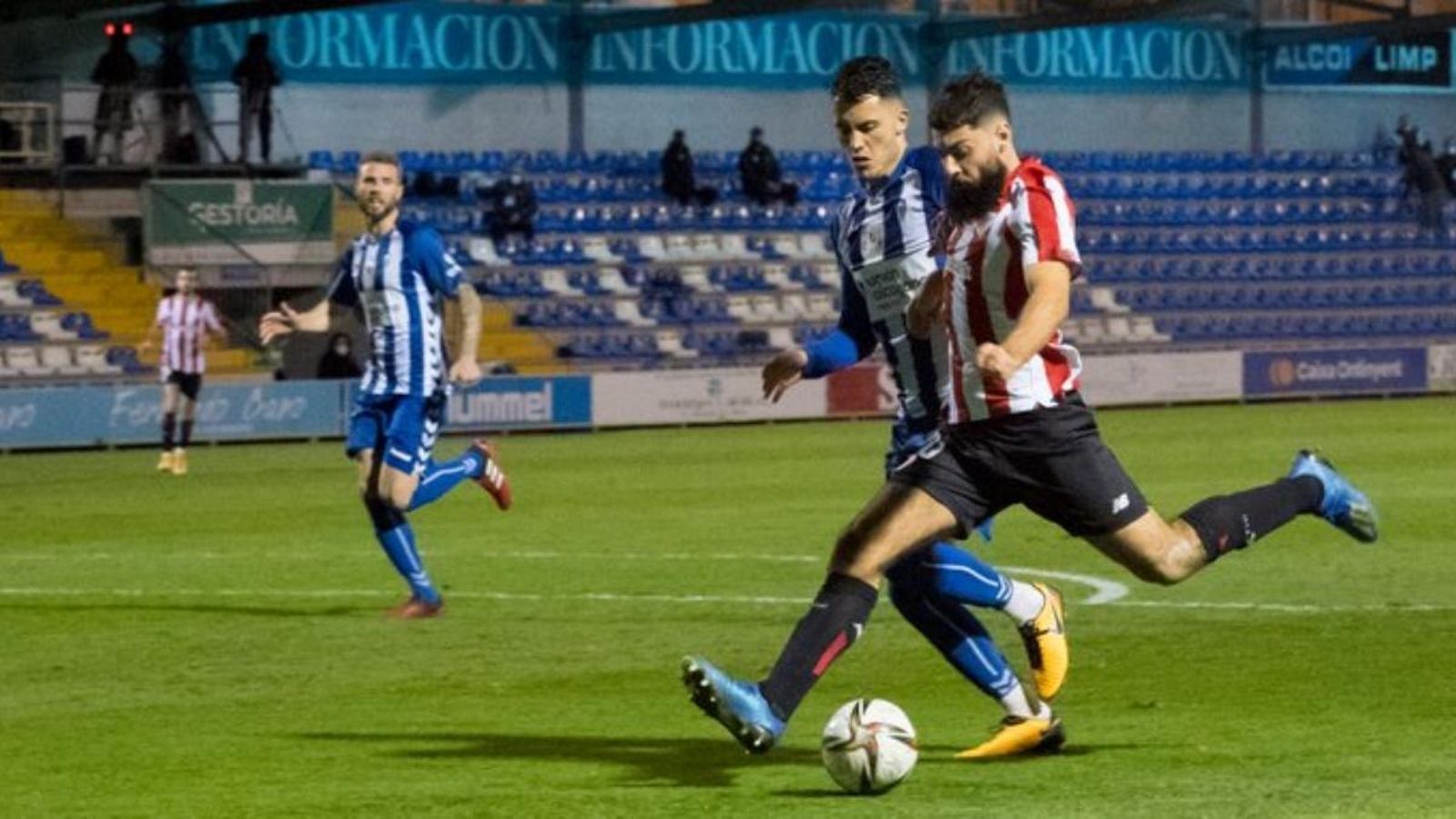 L'Alcoià ha plantat cara a l'Athletic de Bilbao L'Alcoià ha plantat cara a l'Athletic de Bilbao