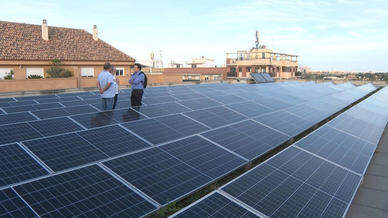 Les comunitats energètiques celebren el canvi legal per a formar part d'una organització d'autoconsum