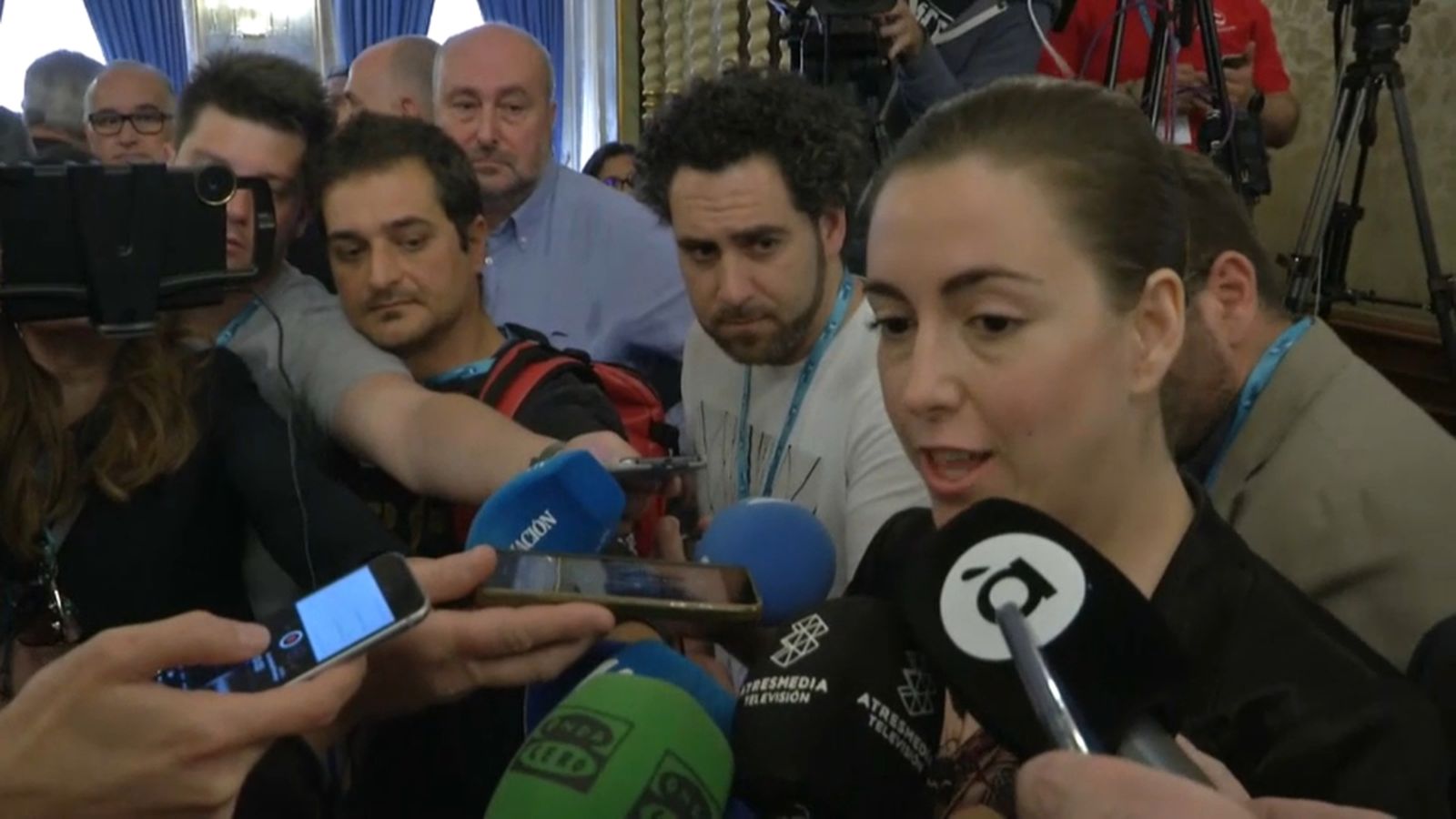 La regidora d'Alacant, Nerea Belmonte, després del ple que tornà l'alcaldia al PP