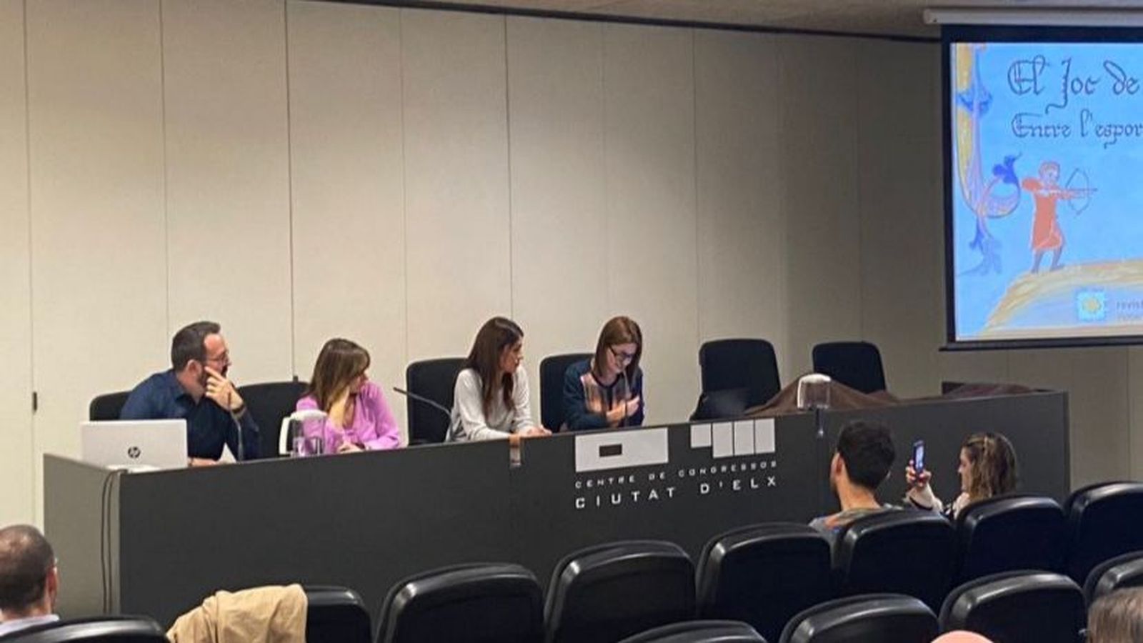 Presentació a Elx celebrant el quaranté aniversari de La Rella