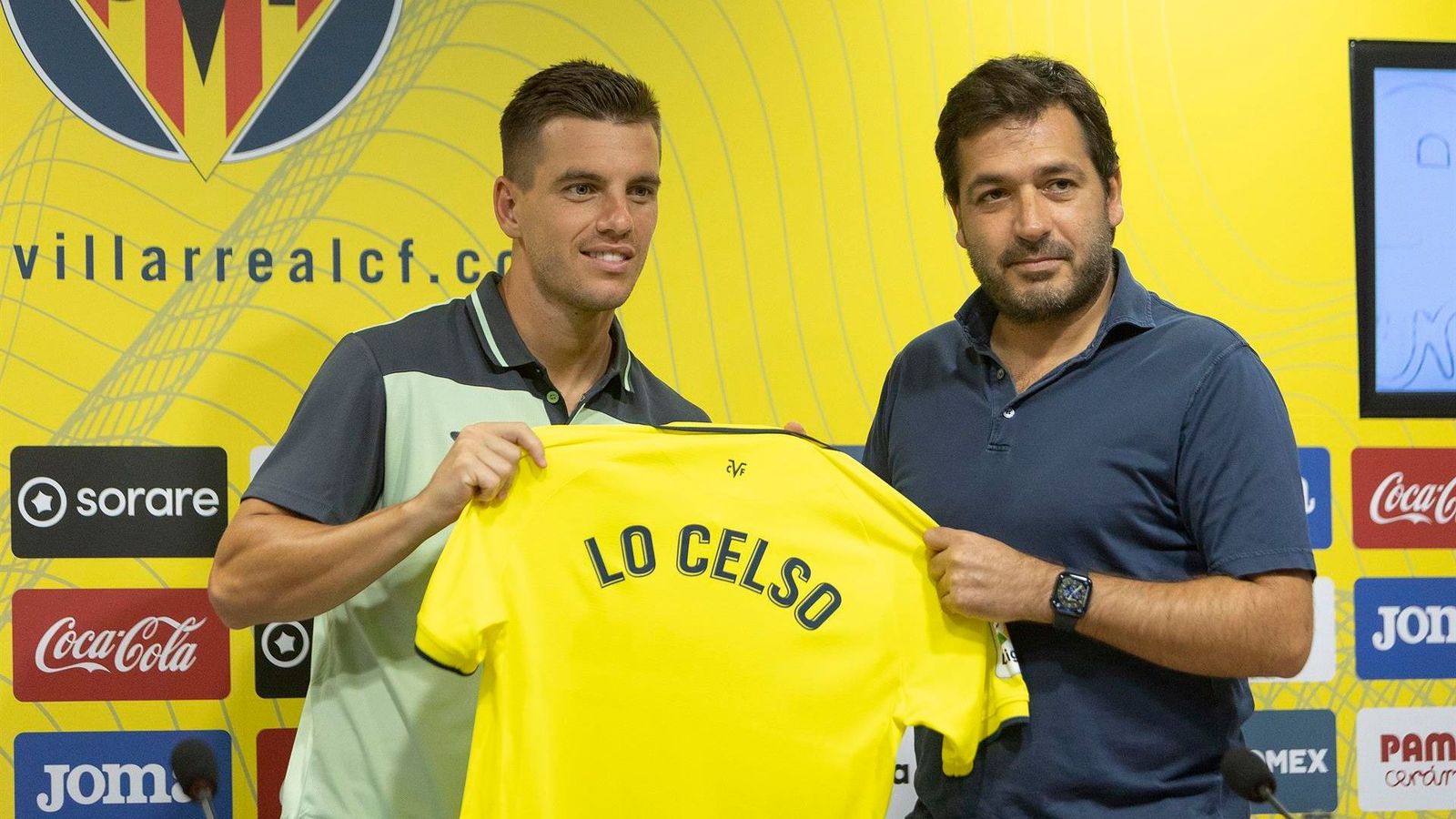 Lo Celso, amb la camiseta grogueta, juntament amb Roig Negueroles