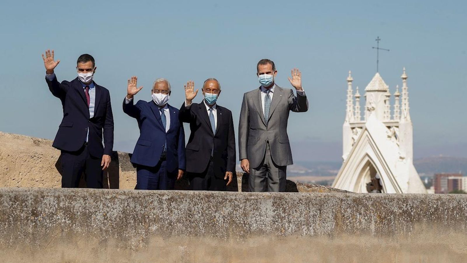 Pedro Sánchez, el rei Felip VI, Marcelo Rebelo de Sousa i Antonio Costa, a Badajoz, durant l'acte oficial d'obertura