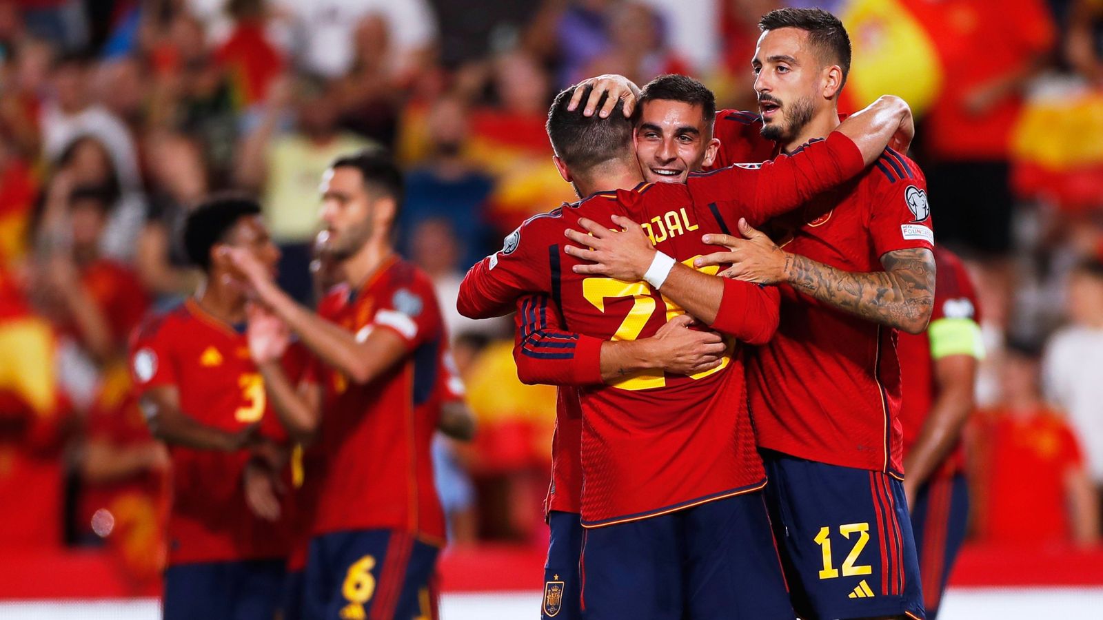 Ferran Torres celebra un gol amb Espanya