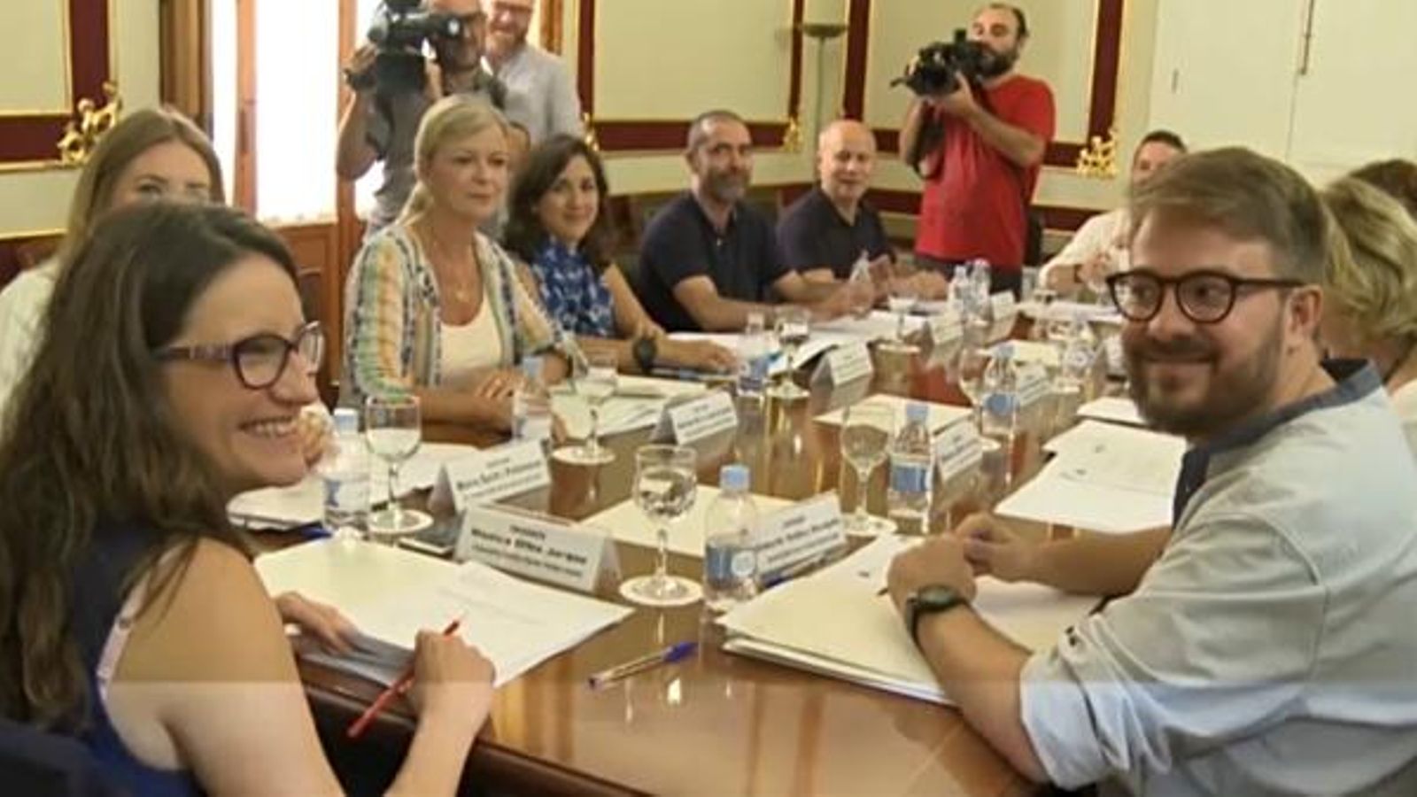 Oltra i Bravo s'han reunit aquest matí per a coordinar la creació de dues oficines contra la violència masclista