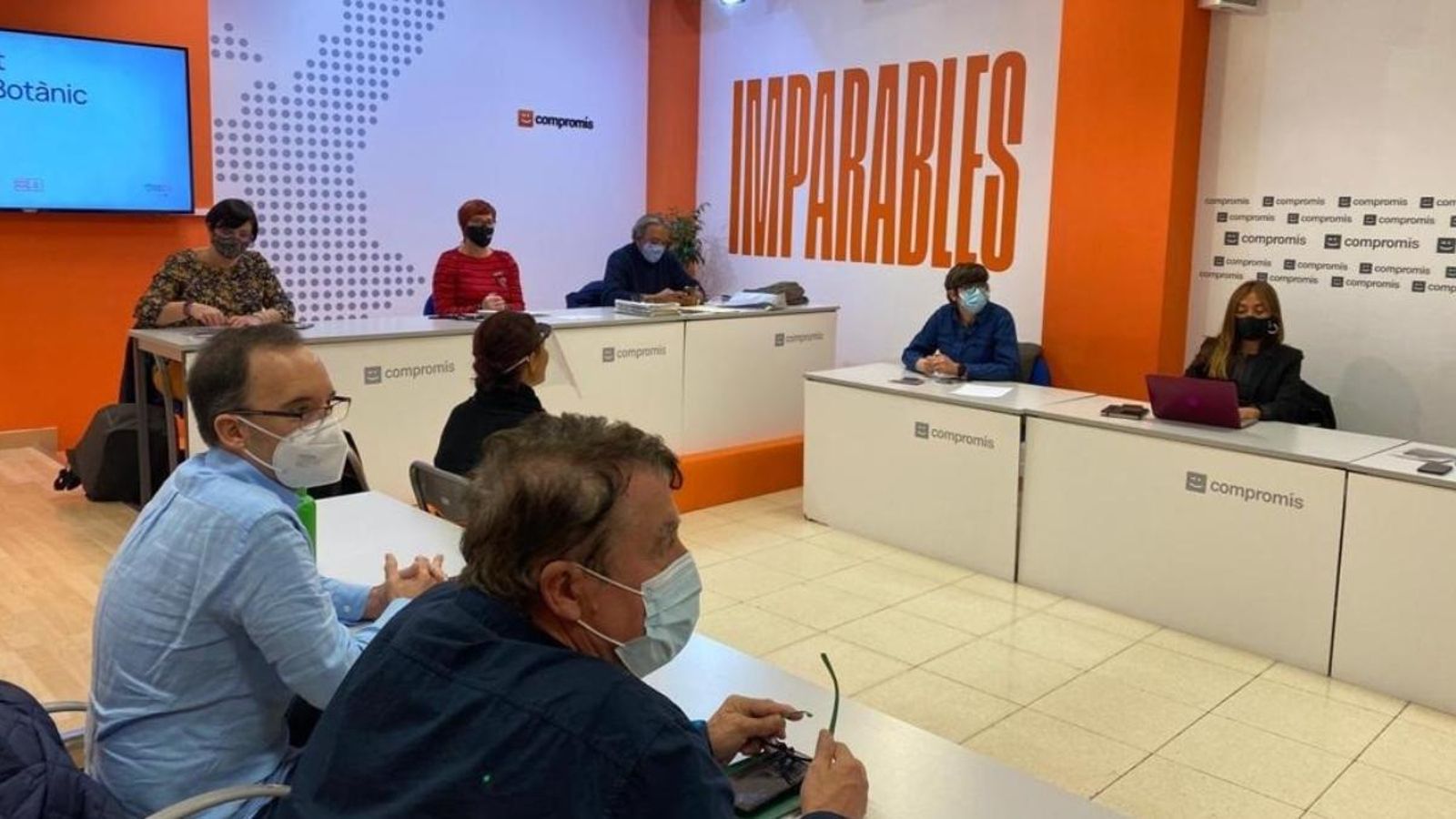 Aquesta vesprada s’han reunit les tres formacions del Botànic, PSPV, Compromís i Unides Podem en la seu de Compromís