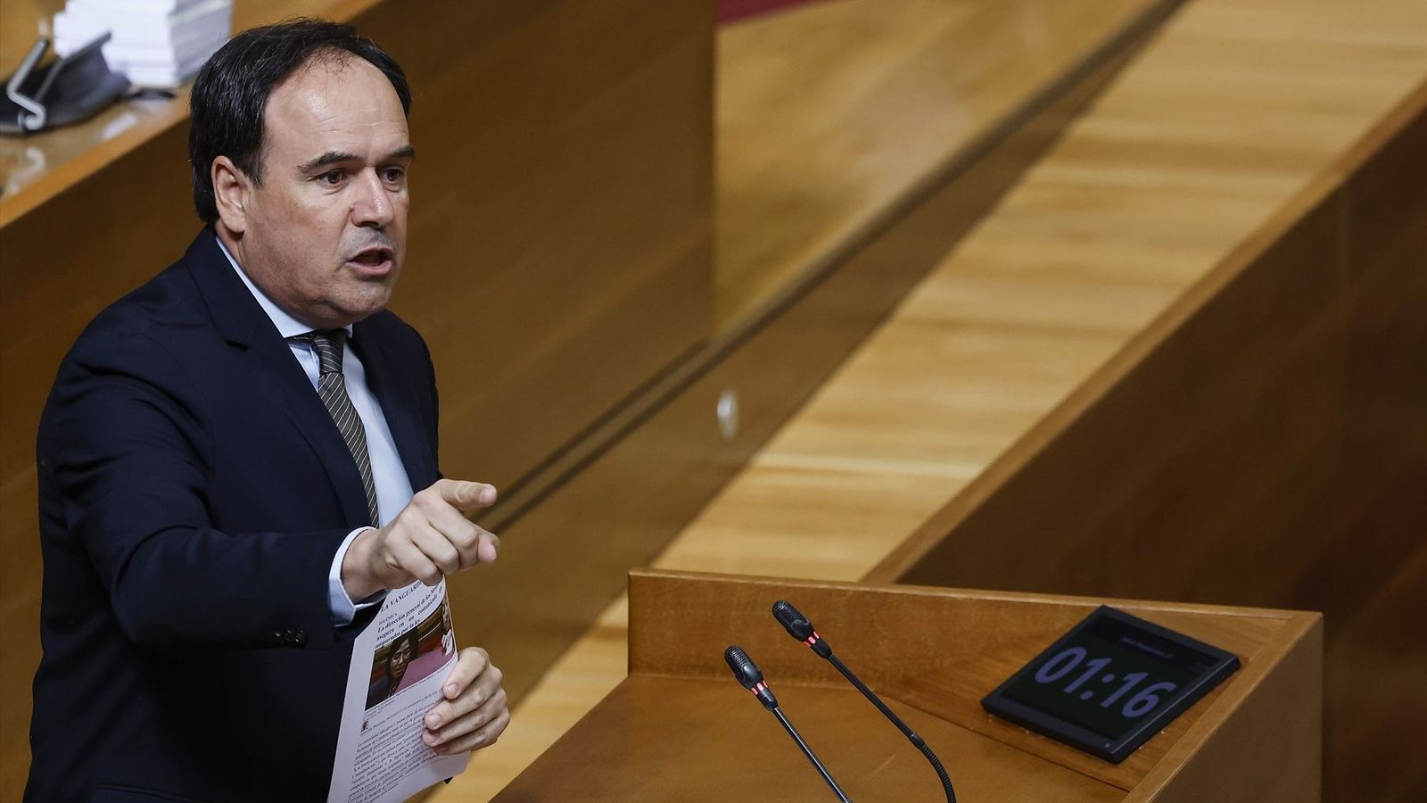 El president de la Generalitat, Juanfran Pérez Llorca, en una sessió anterior a les Corts