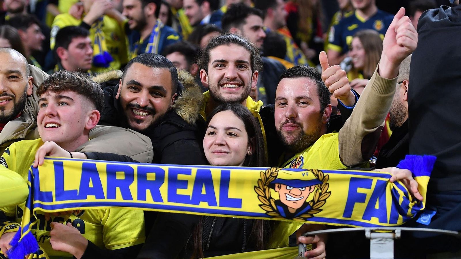 L'afició grogueta desplaçada a Torí L'afició grogueta desplaçada a Torí