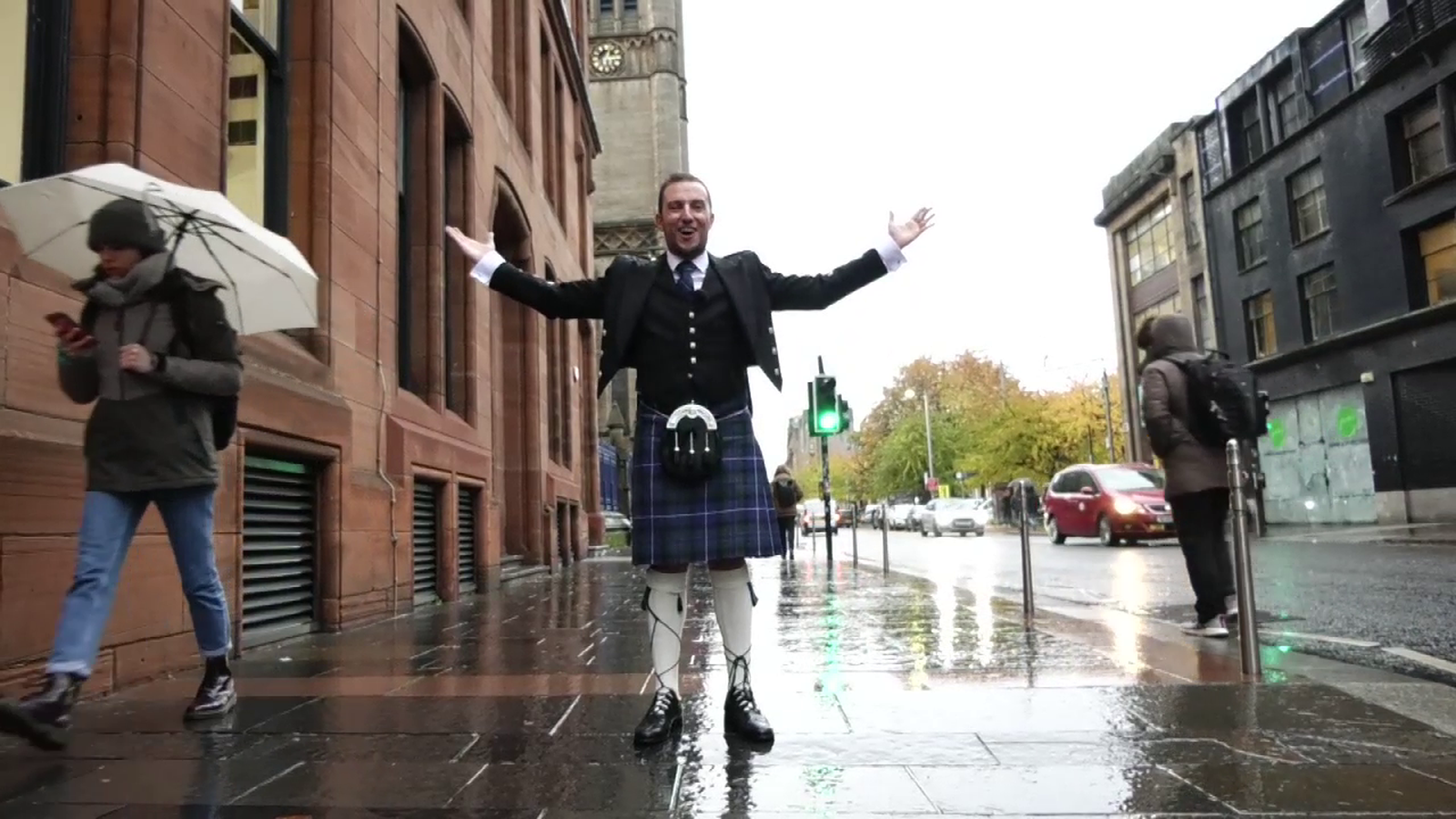 El reporter Enrique Tena ens farà de guia en Glasgow