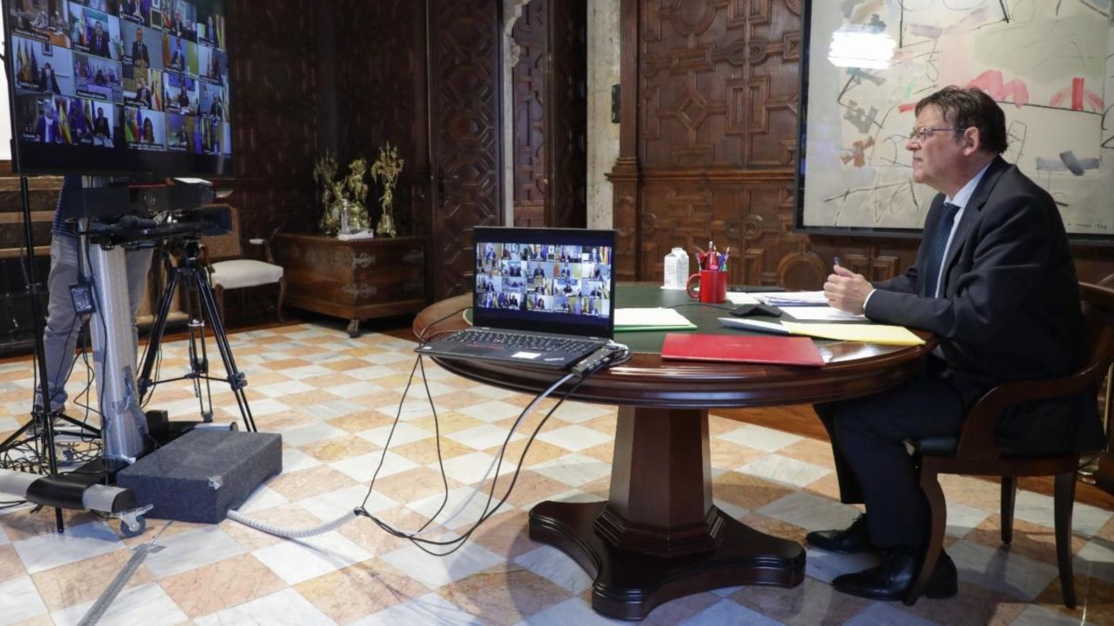 El president de la Generalitat, Ximo Puig, durant la conferència de presidents autonòmics aquest divendres