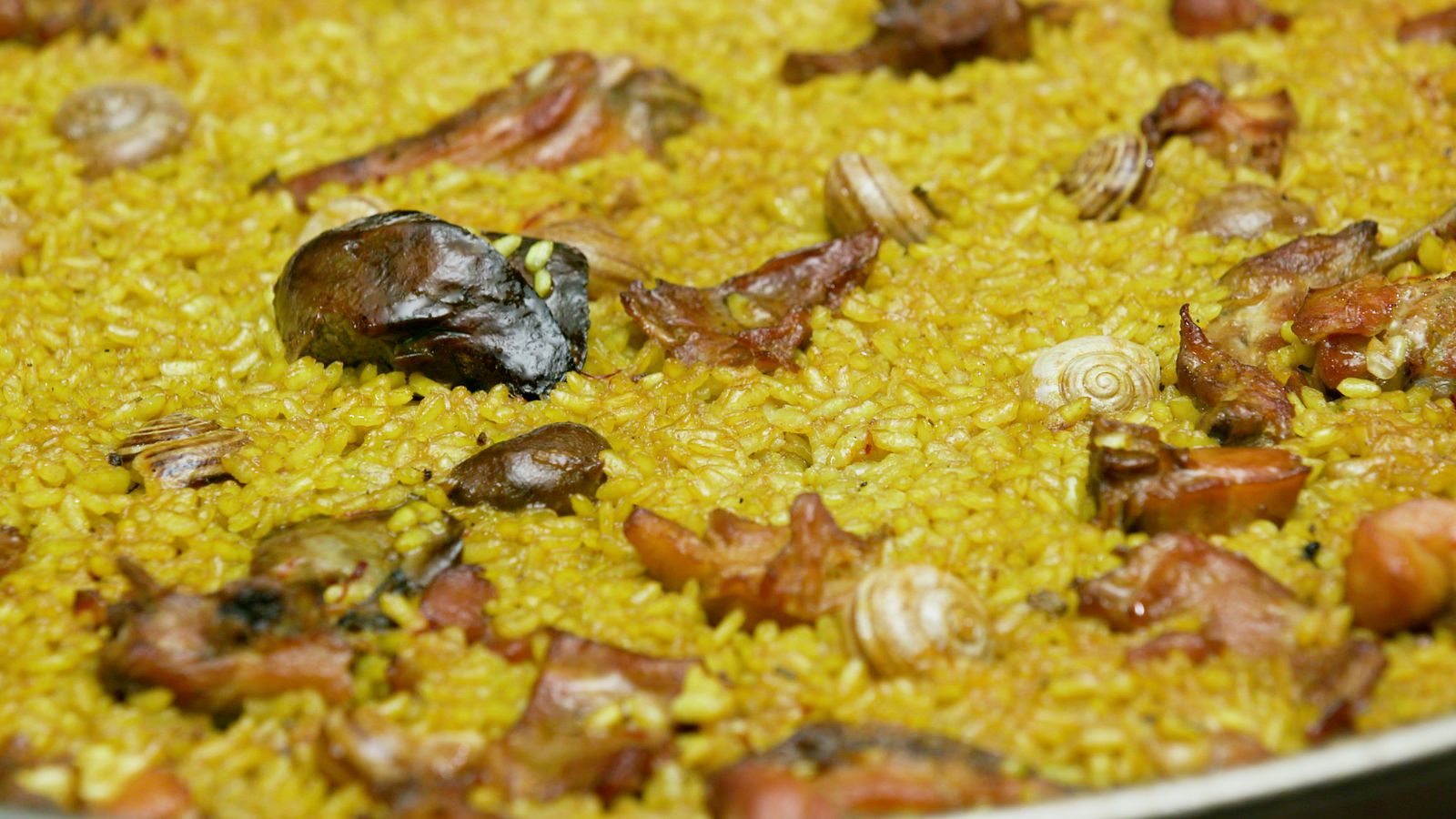 Arròs amb conill i caragols