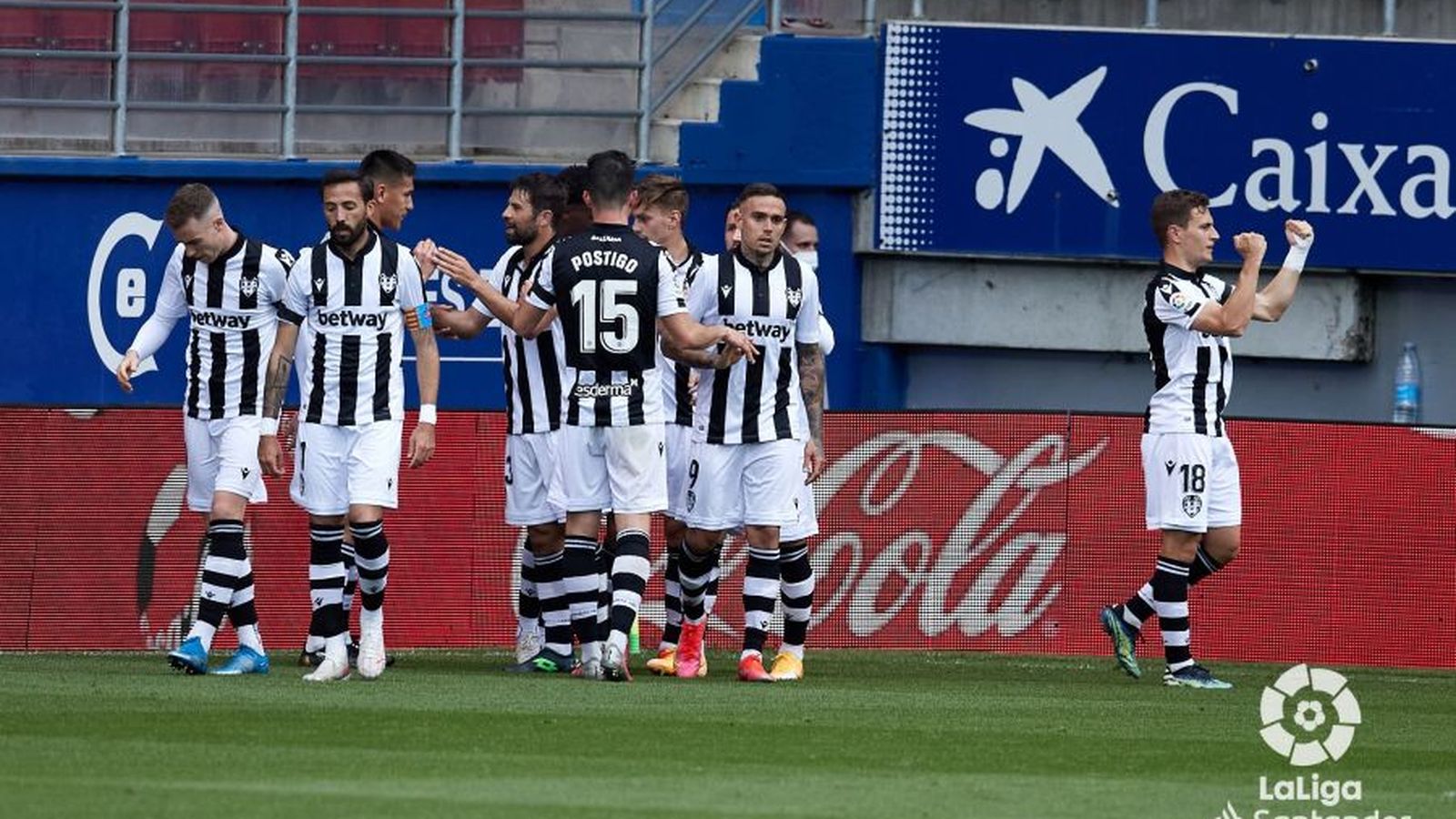 De Frutos celebra el gol de la victòria