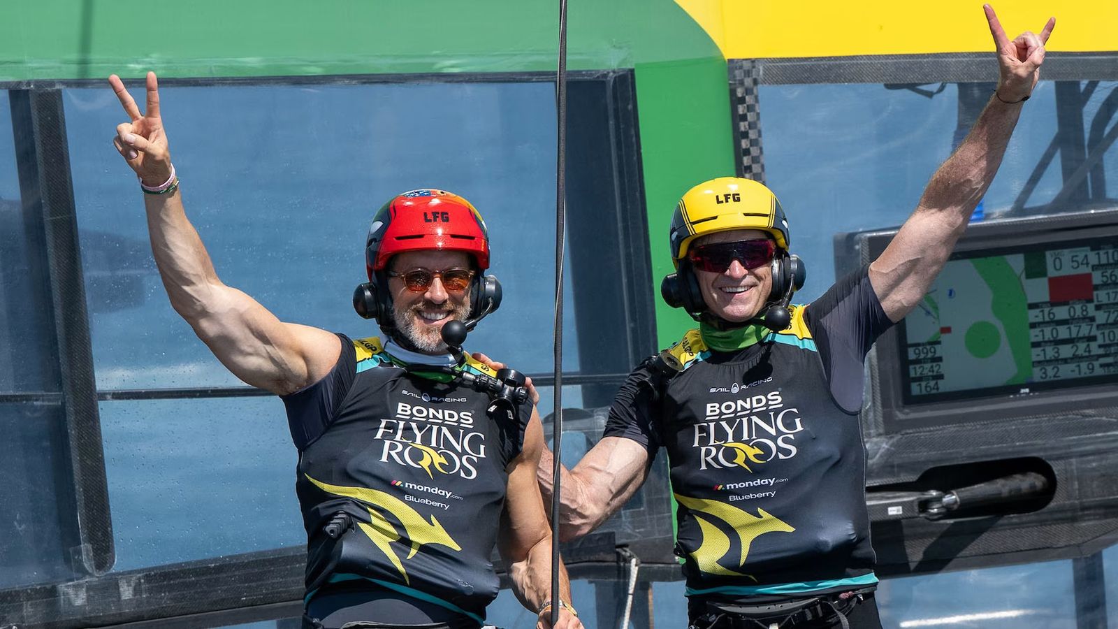 Ryan Reynolds i Hugh Jackman animen la SailGP a València