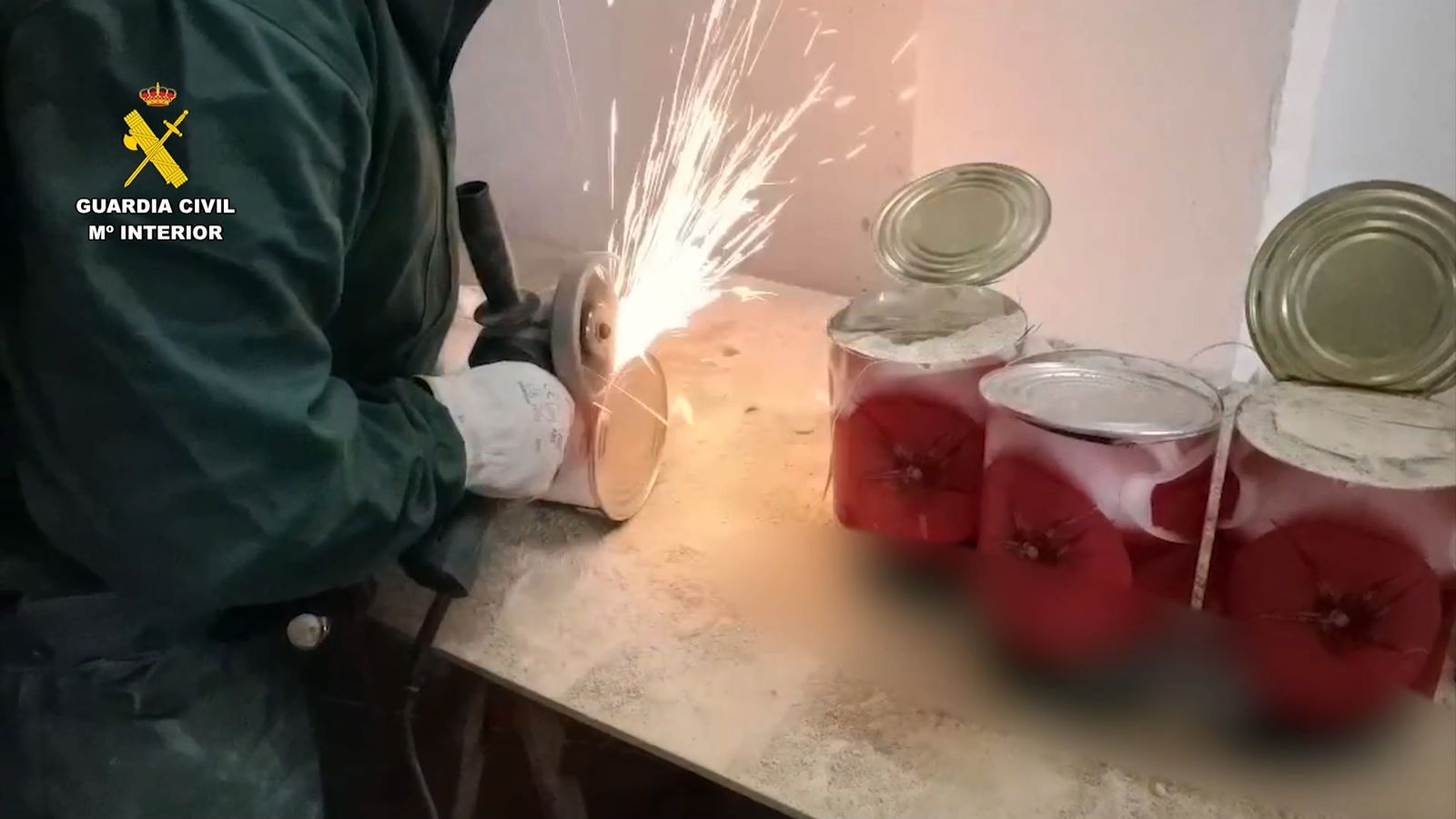 Quatre detinguts per ocultar marihuana en llandes de tomaca a Alacant