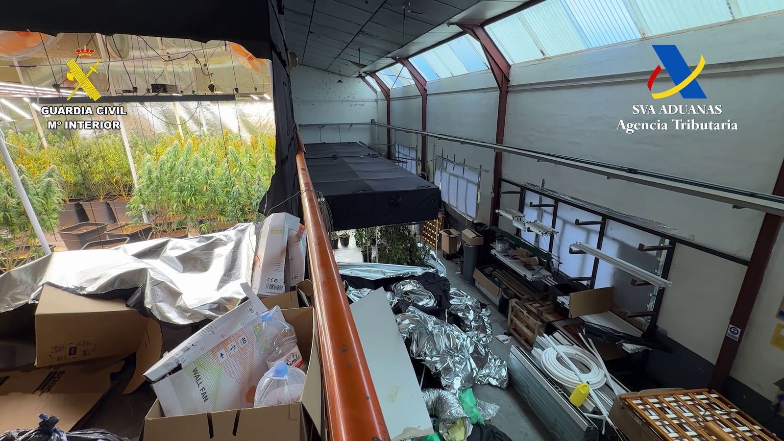 Nau industrial on s'han practicat els escorcolls